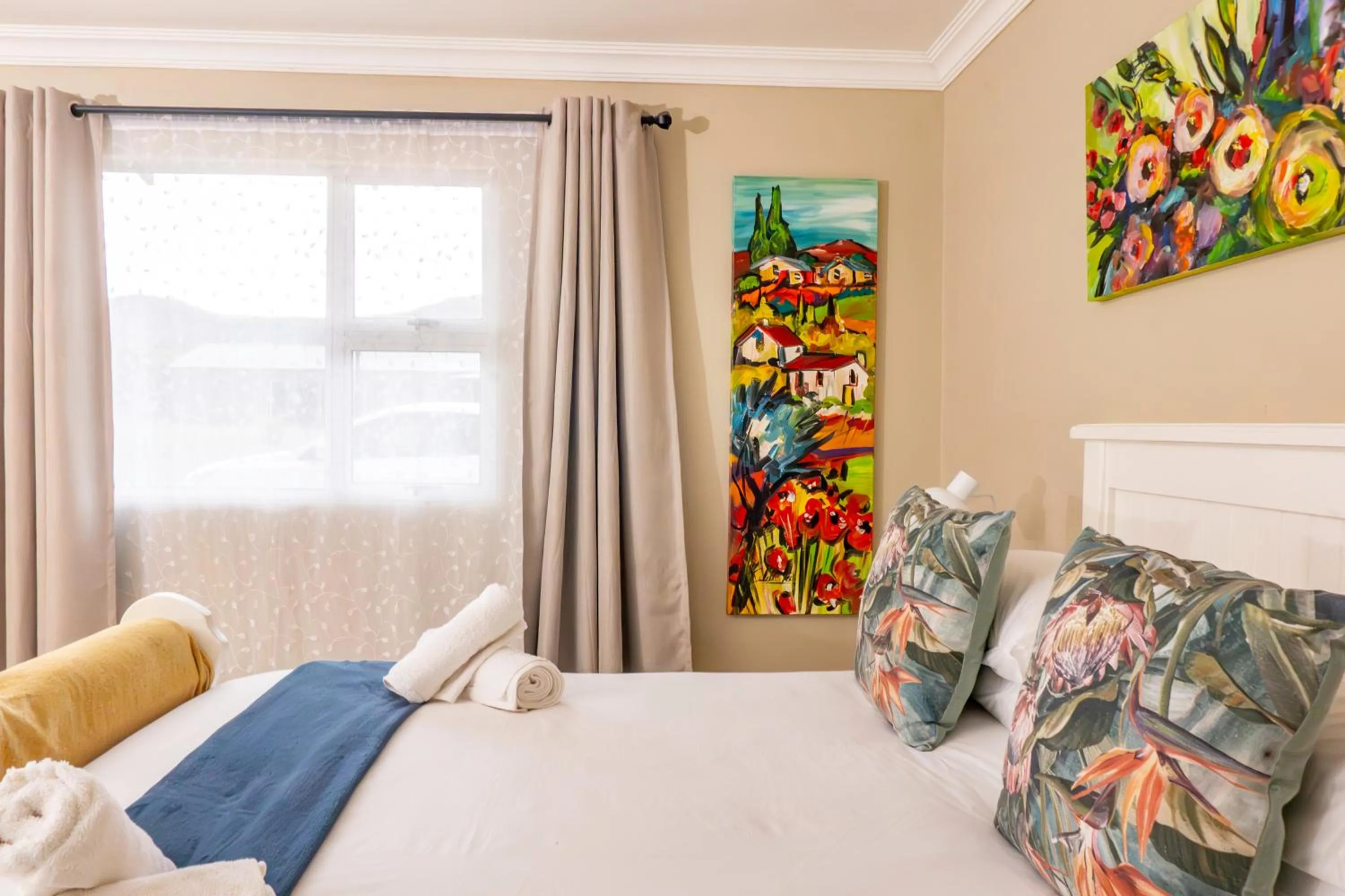 Bed in Amberdale Estate Self Catering