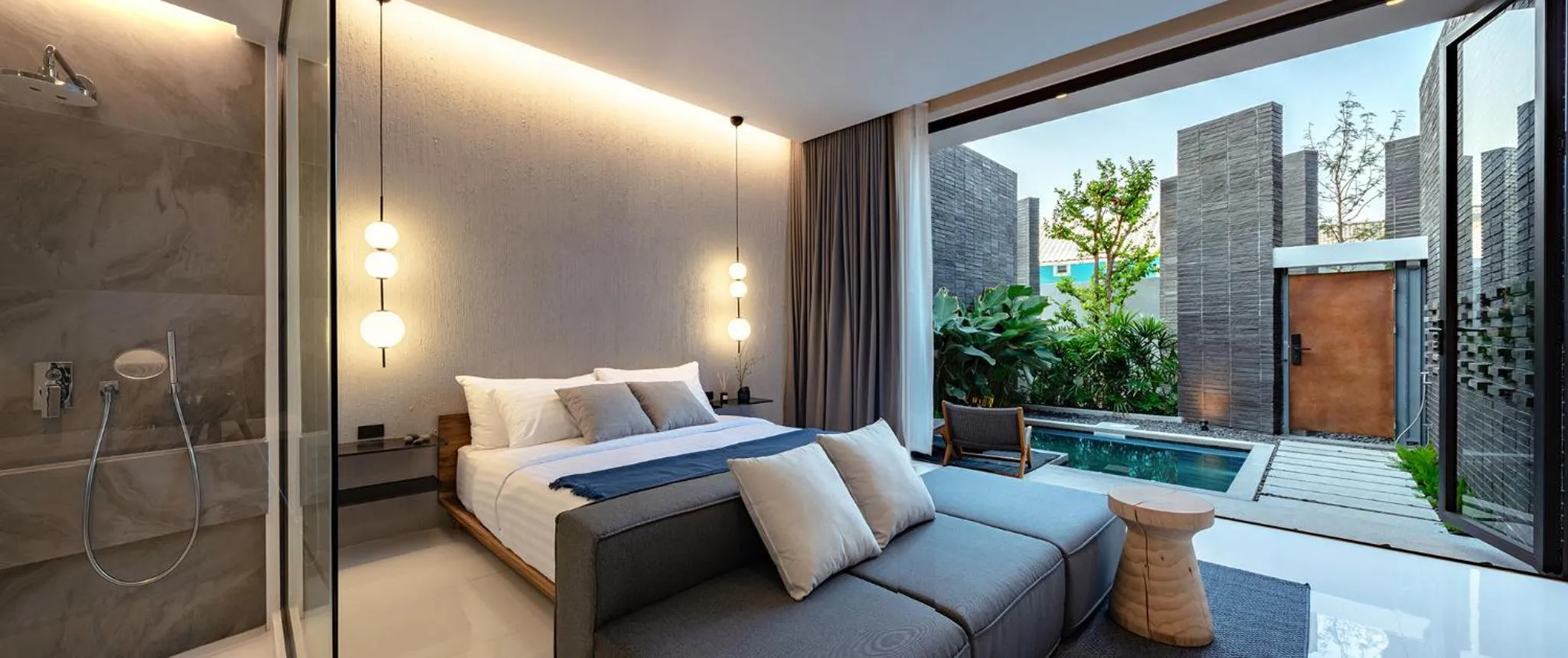 Bed in Rhy.a Private Pool Villa