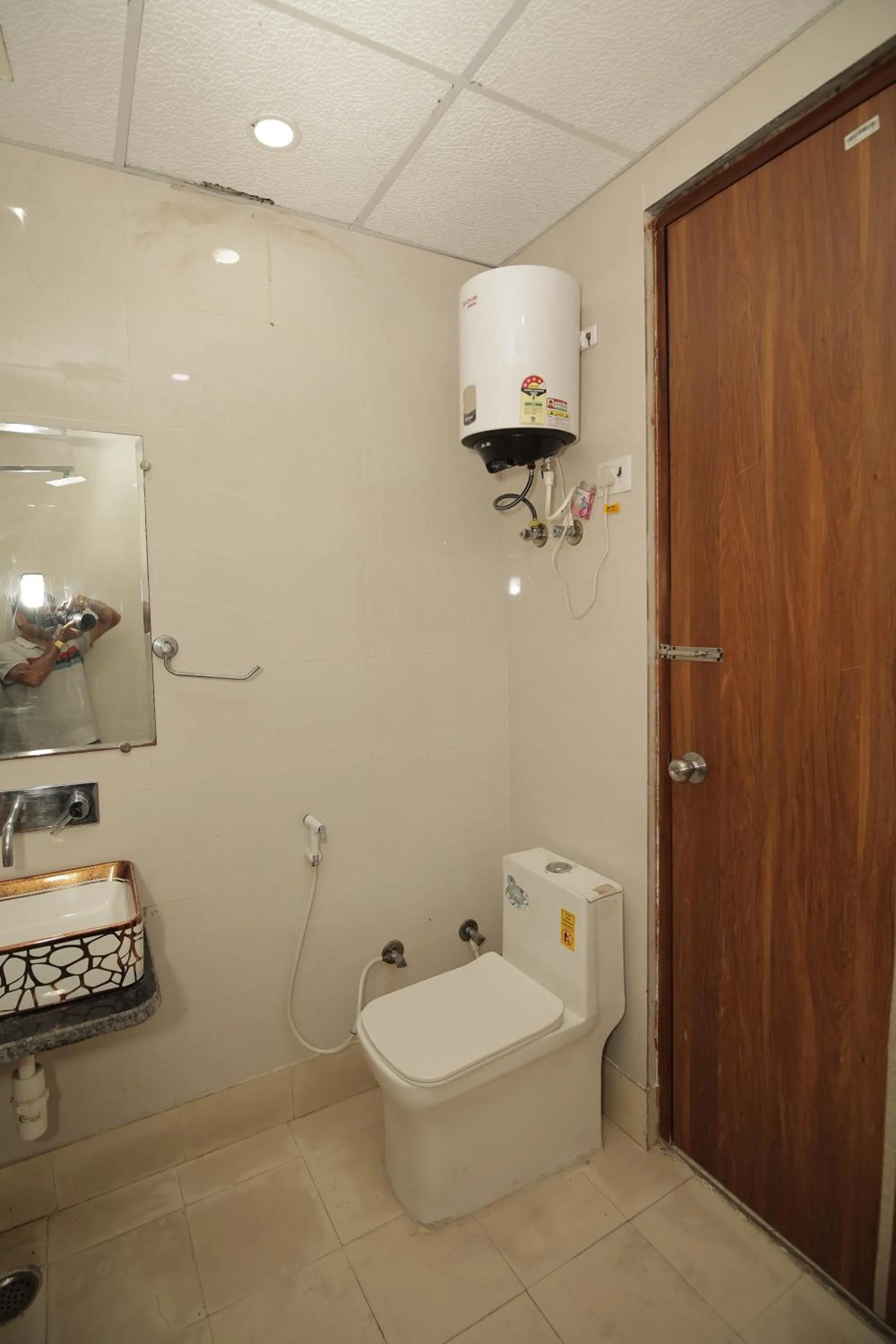 Shower in Hotel The Anvi Residency Sector 122