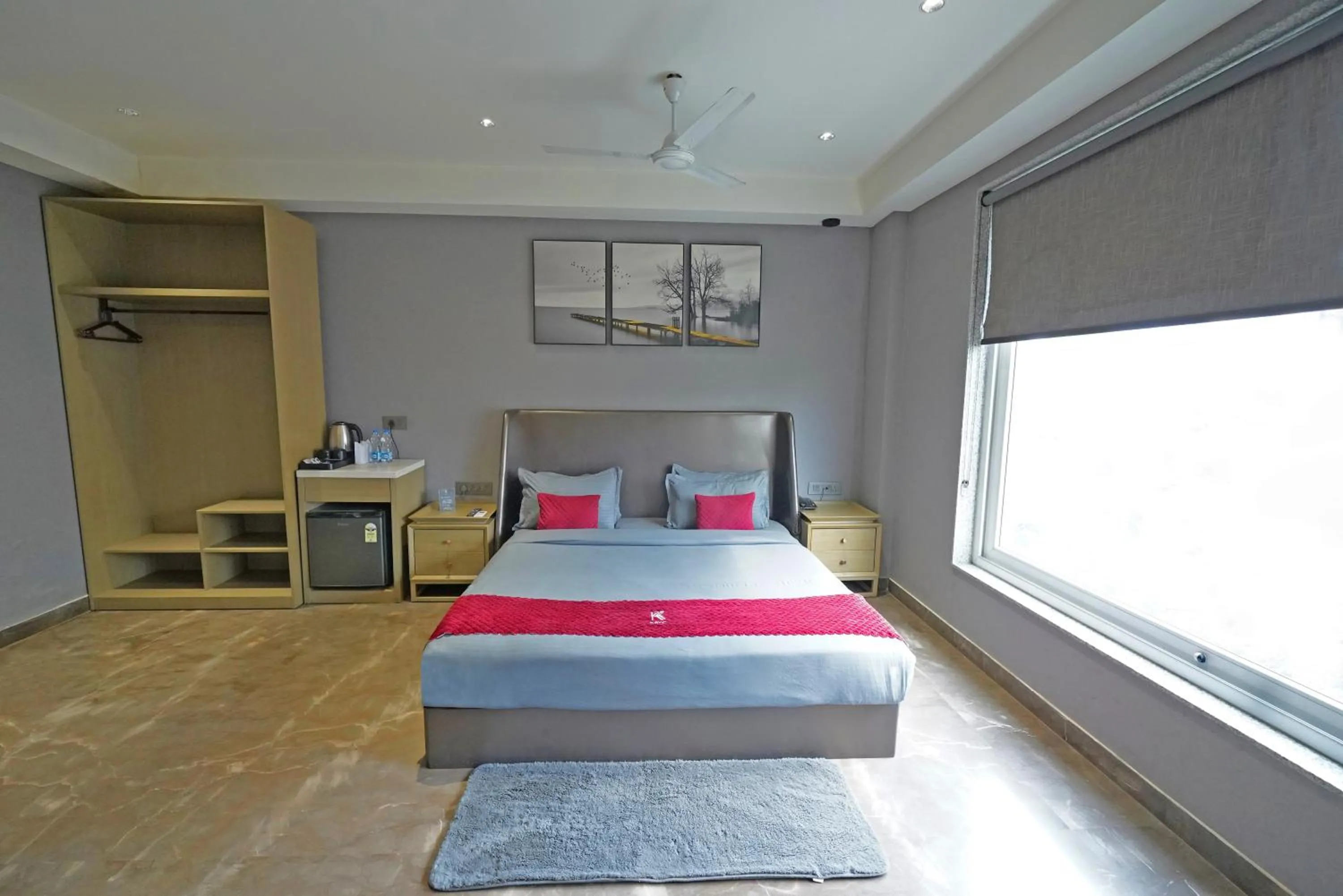 Bed in KRYC Luxury Living near Indraprastha Apollo Hospital