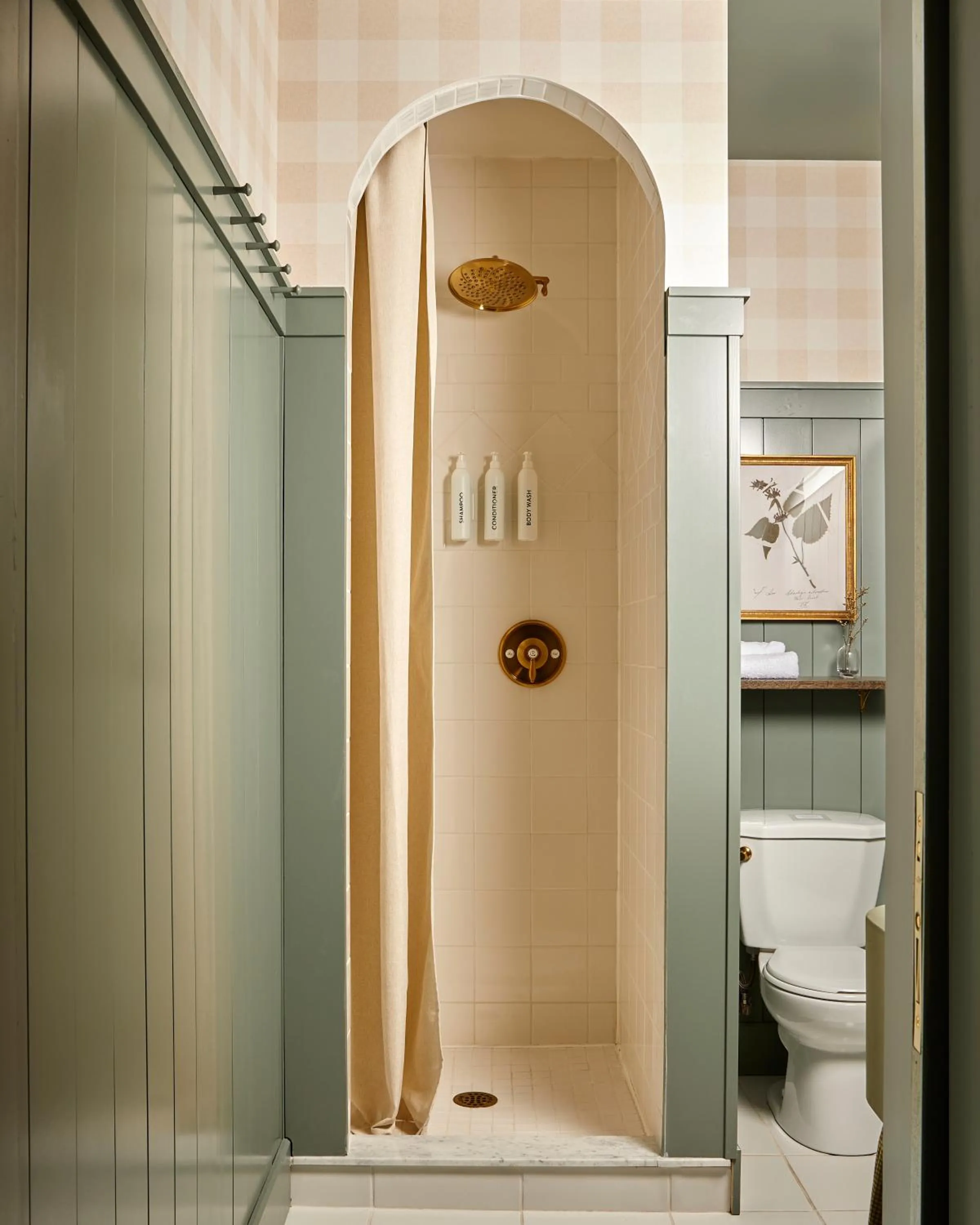 The June Motel, Beaver Valley