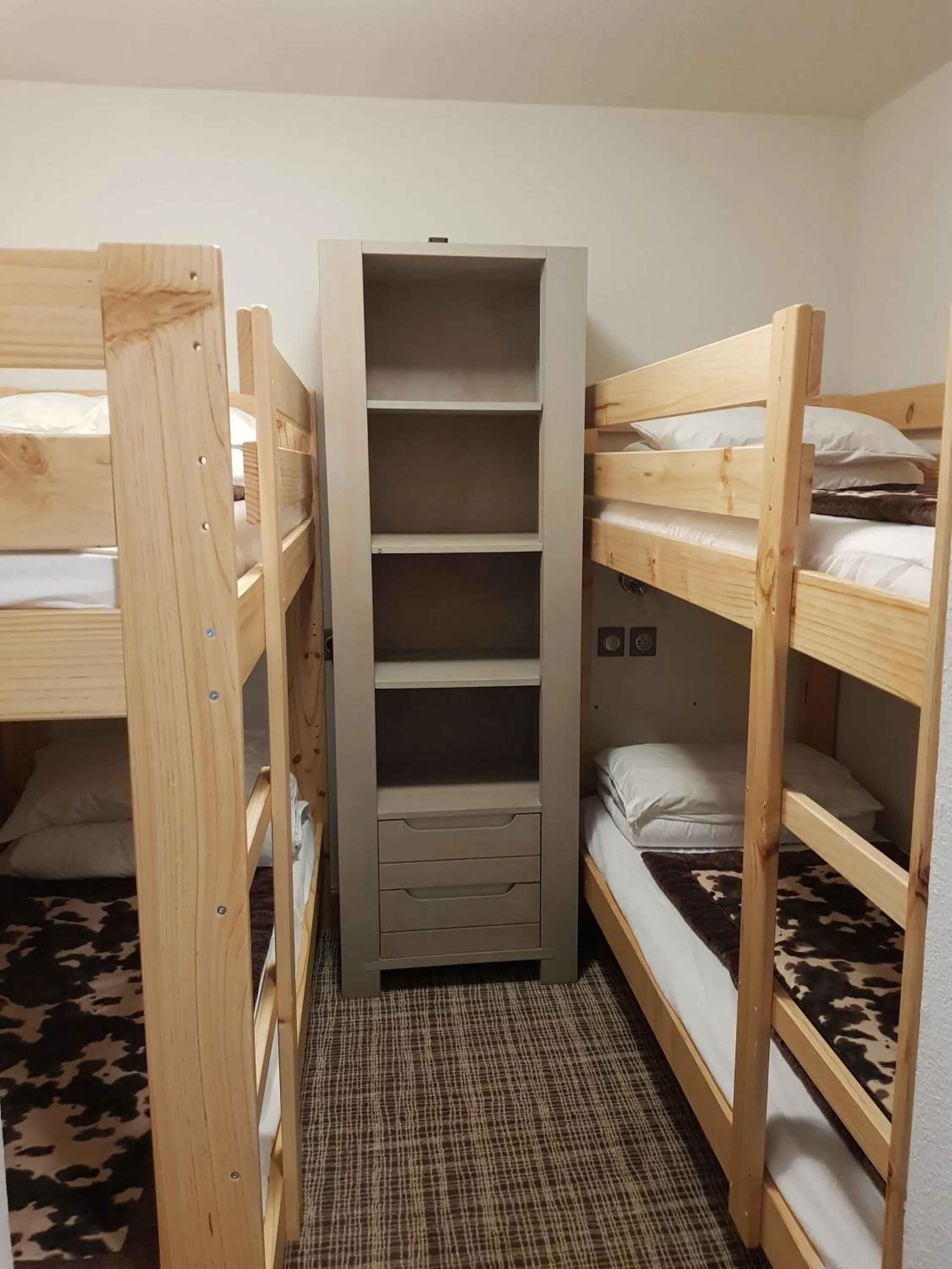 Property building, Bed in Les balcons des aiguilles