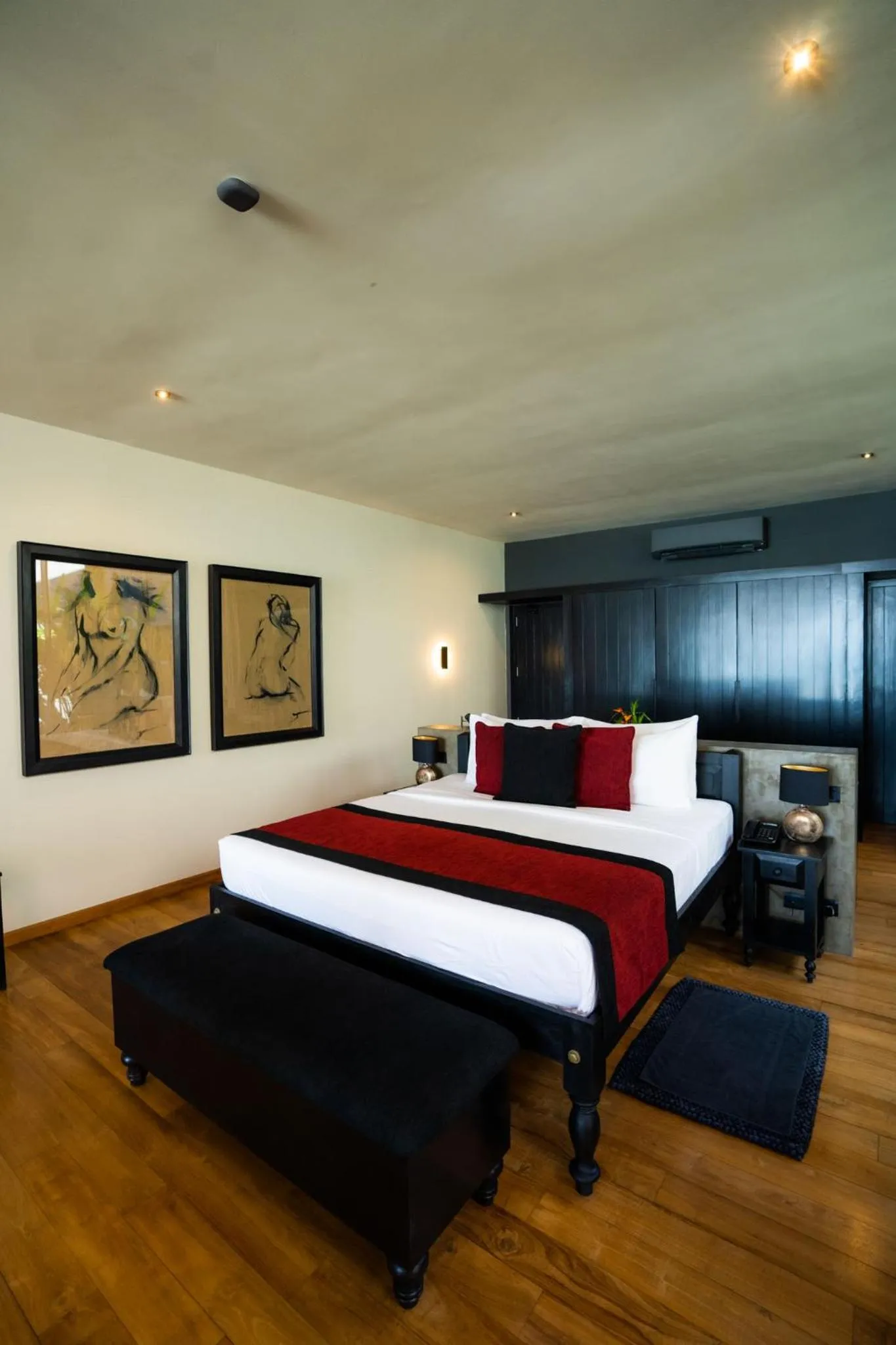 Bed in DORMERO Hotel Sri Lanka Hikkaduwa Beach