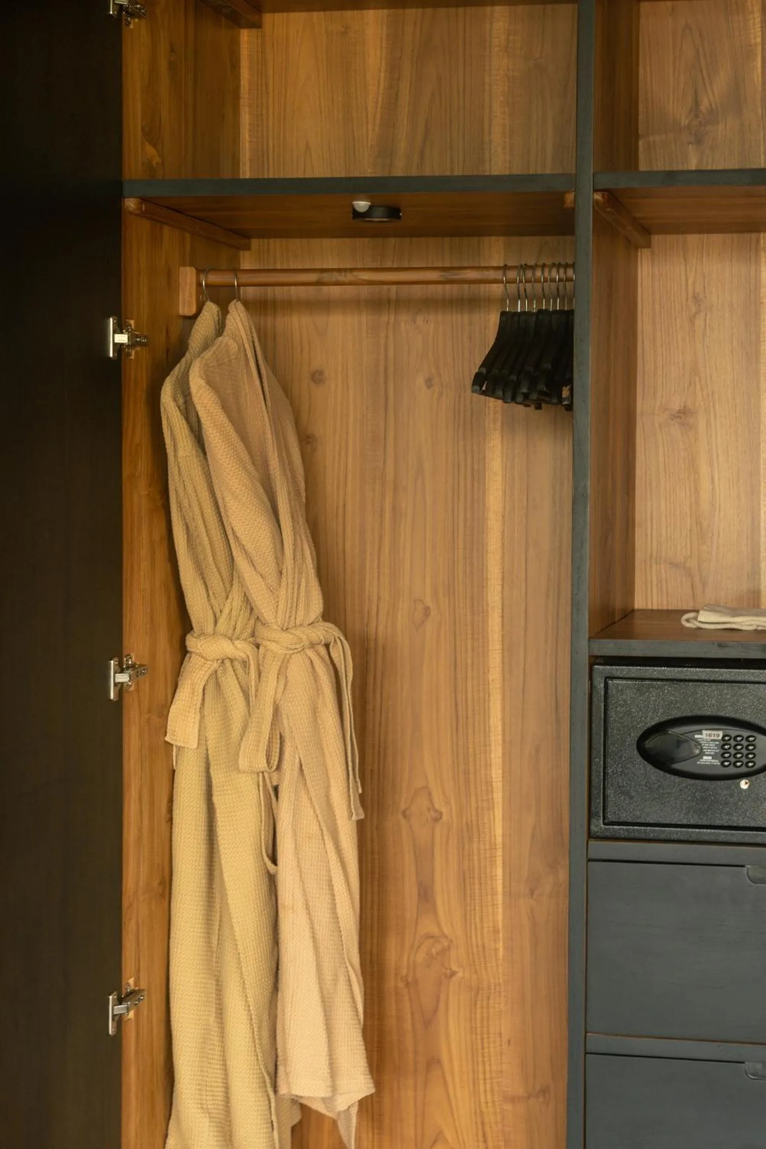 DORMERO Hotel Sri Lanka Hikkaduwa Beach