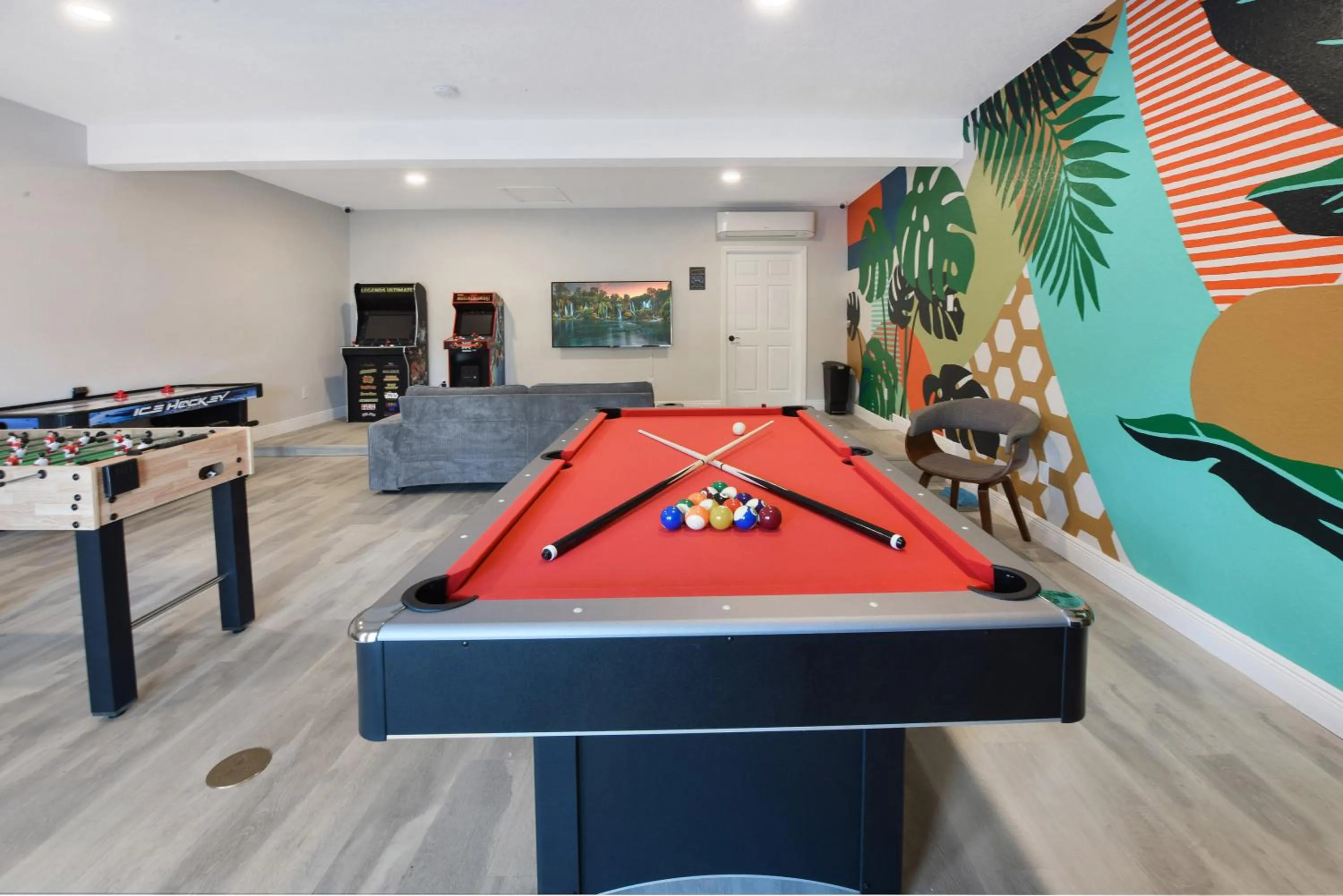 Game Room in Palm Cove Motel