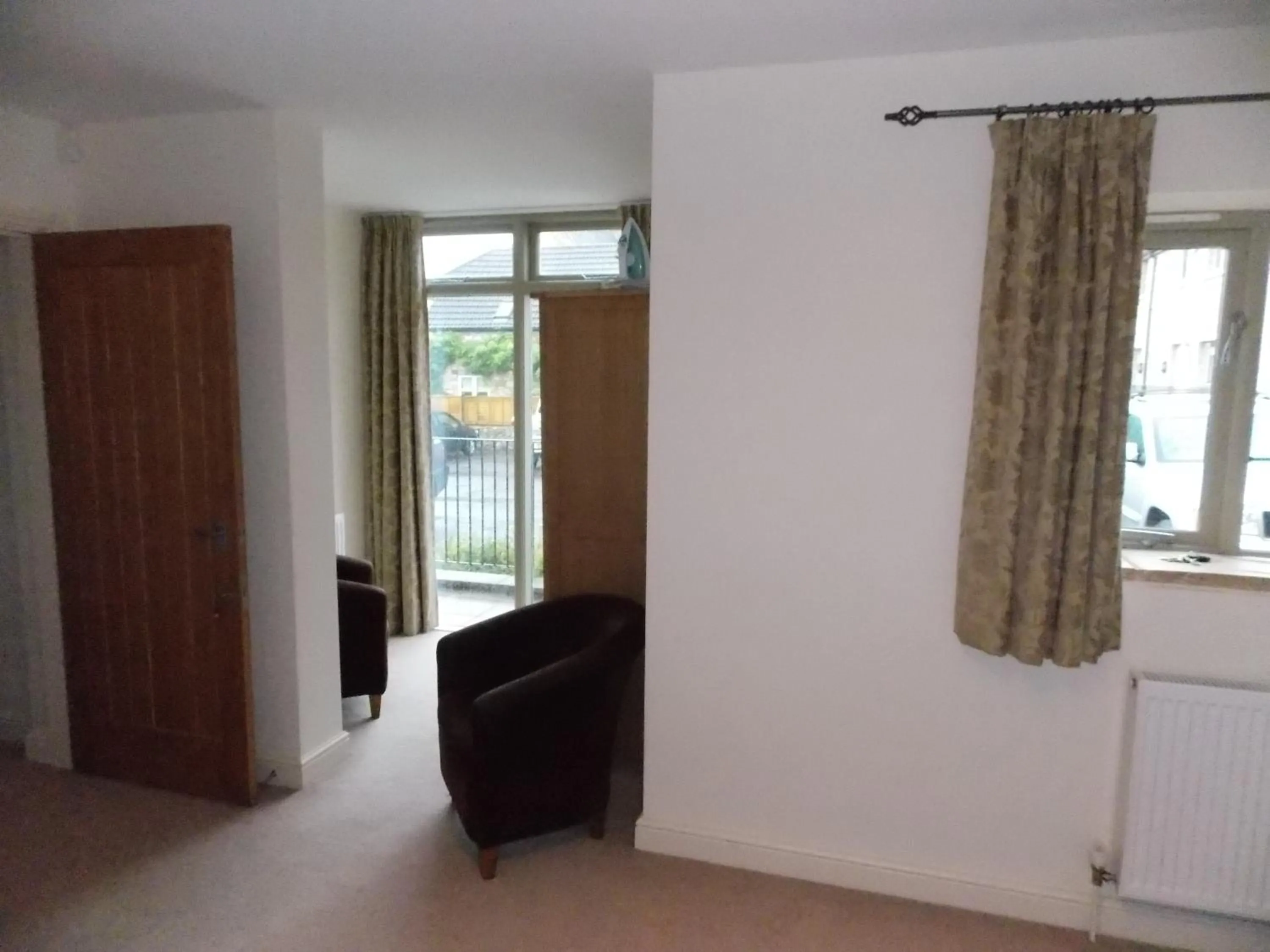 Bedroom in Canons Court Mews