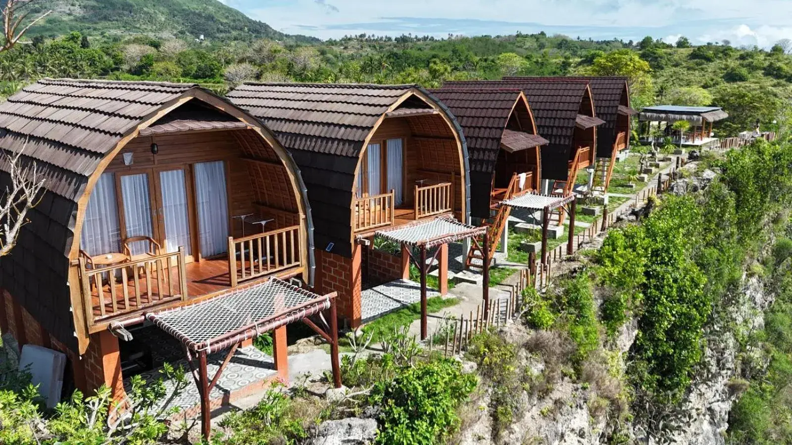 Double Room with Sea View in Suwehan Beach Cliff House by BIJAK Double Room with Sea View in Suwehan Beach Cliff House by BIJAK