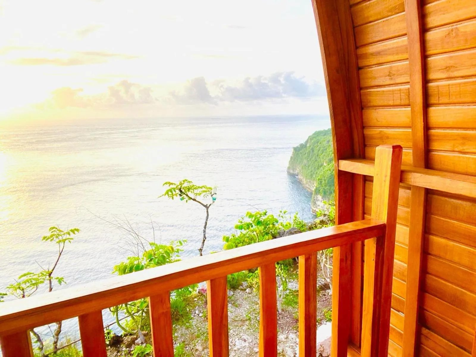 Balcony/Terrace in Suwehan Beach Cliff House by BIJAK