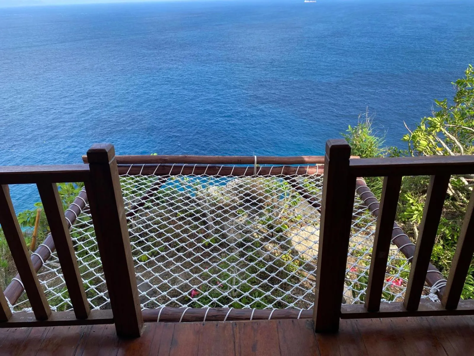 Property building in Suwehan Beach Cliff House by BIJAK