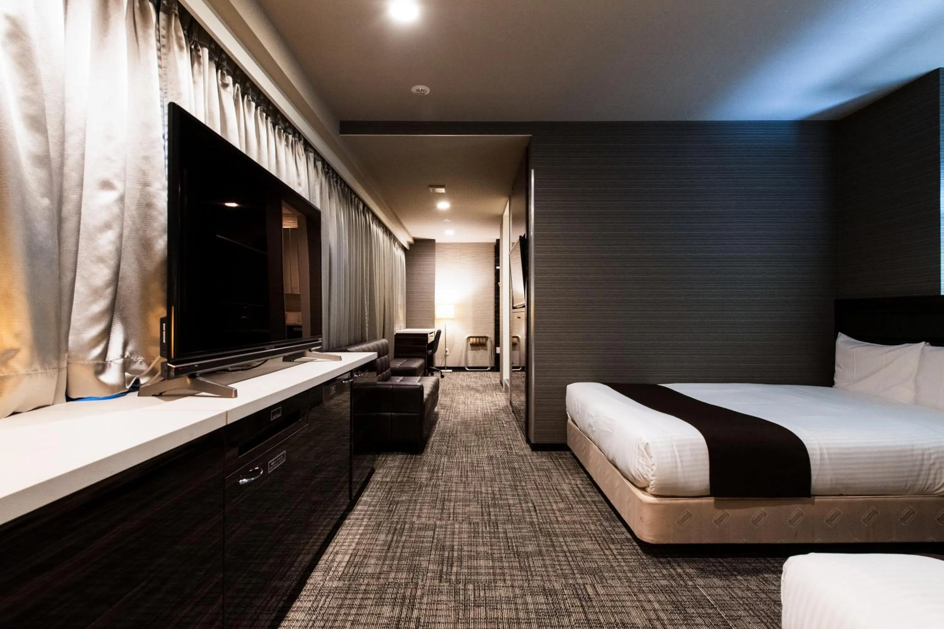 Photo of the whole room, Bed in Urvest Hotel Kamata