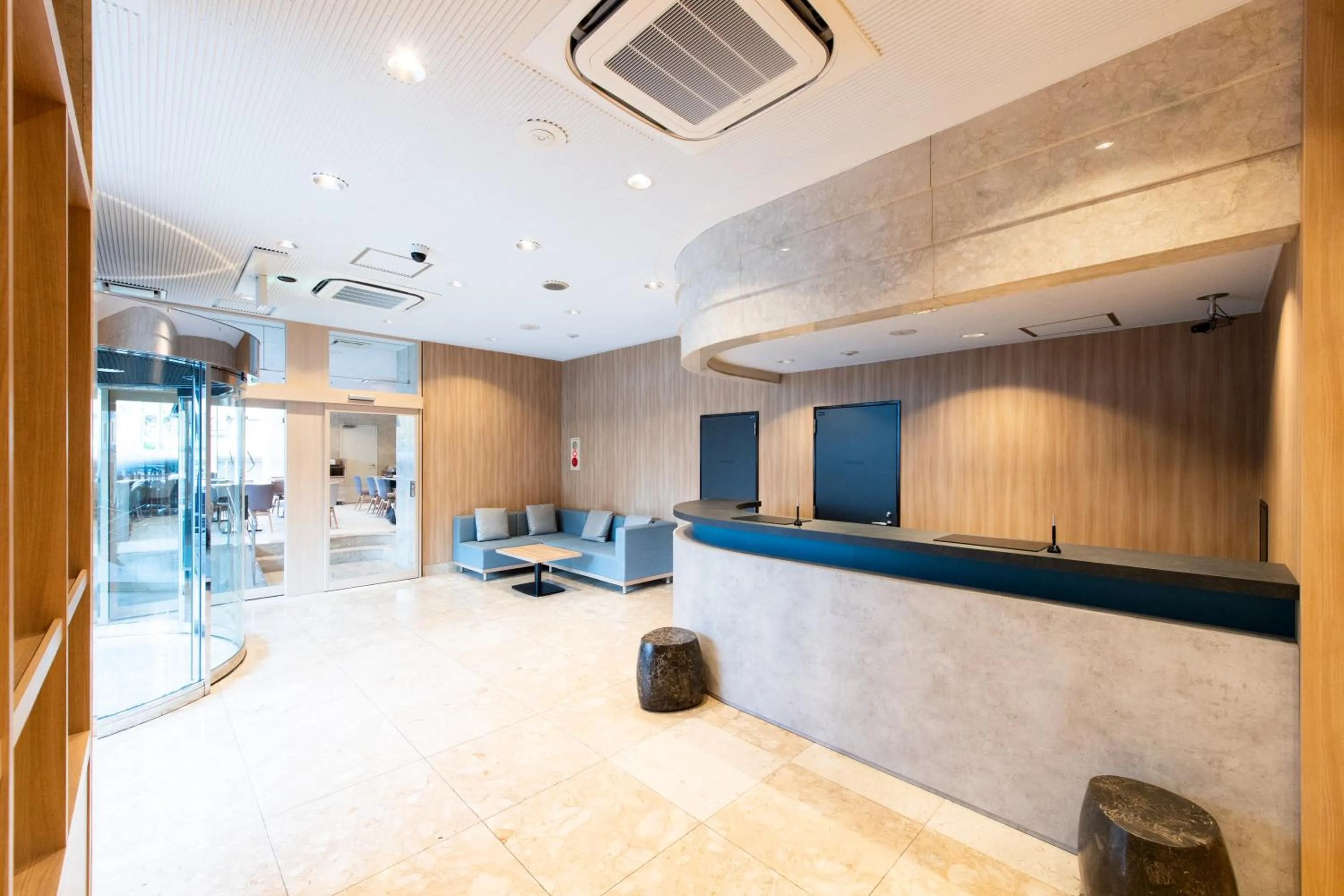 Lobby or reception in Urvest Hotel Kamata