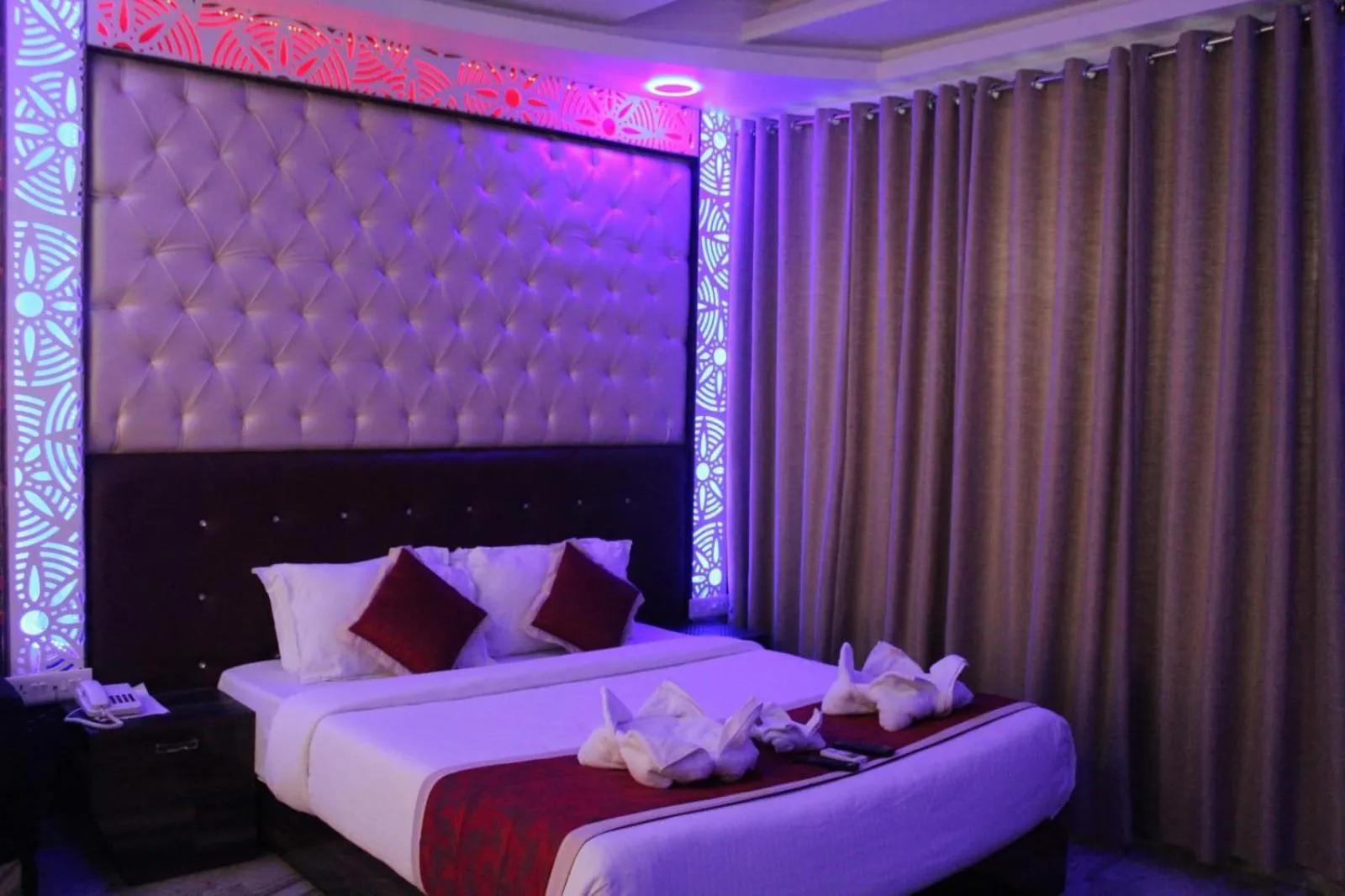 Bed in Royal Villa Beach Resort