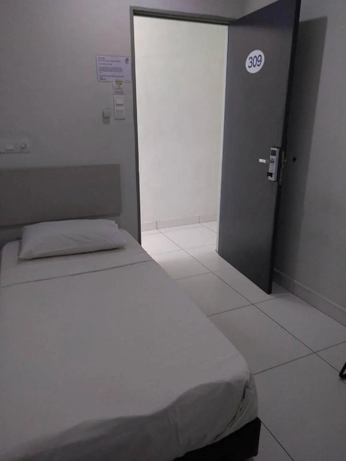 Bed in Hotel Rim Global Pj21