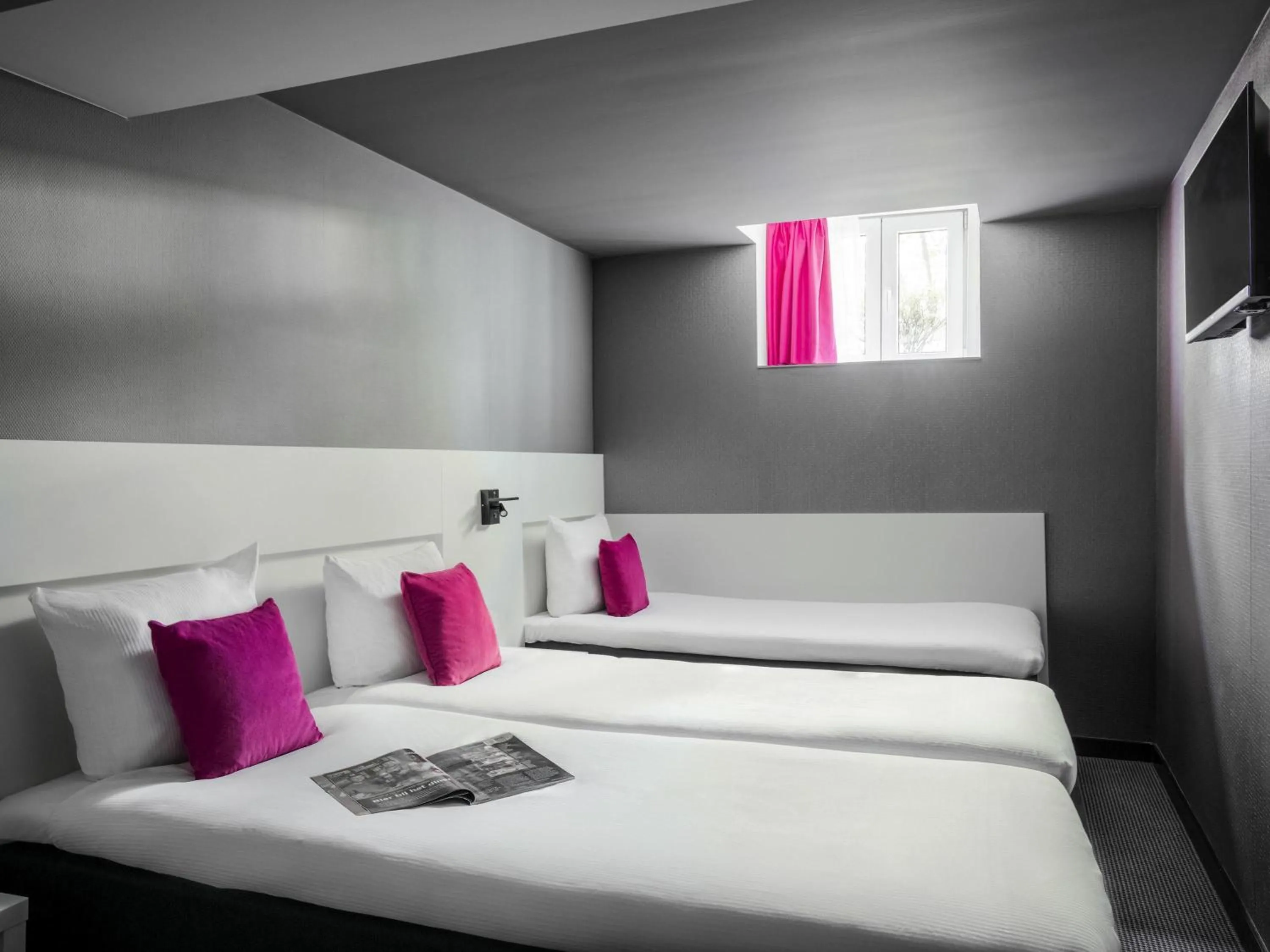 Bedroom, Bed in ibis Styles Amsterdam Amstel