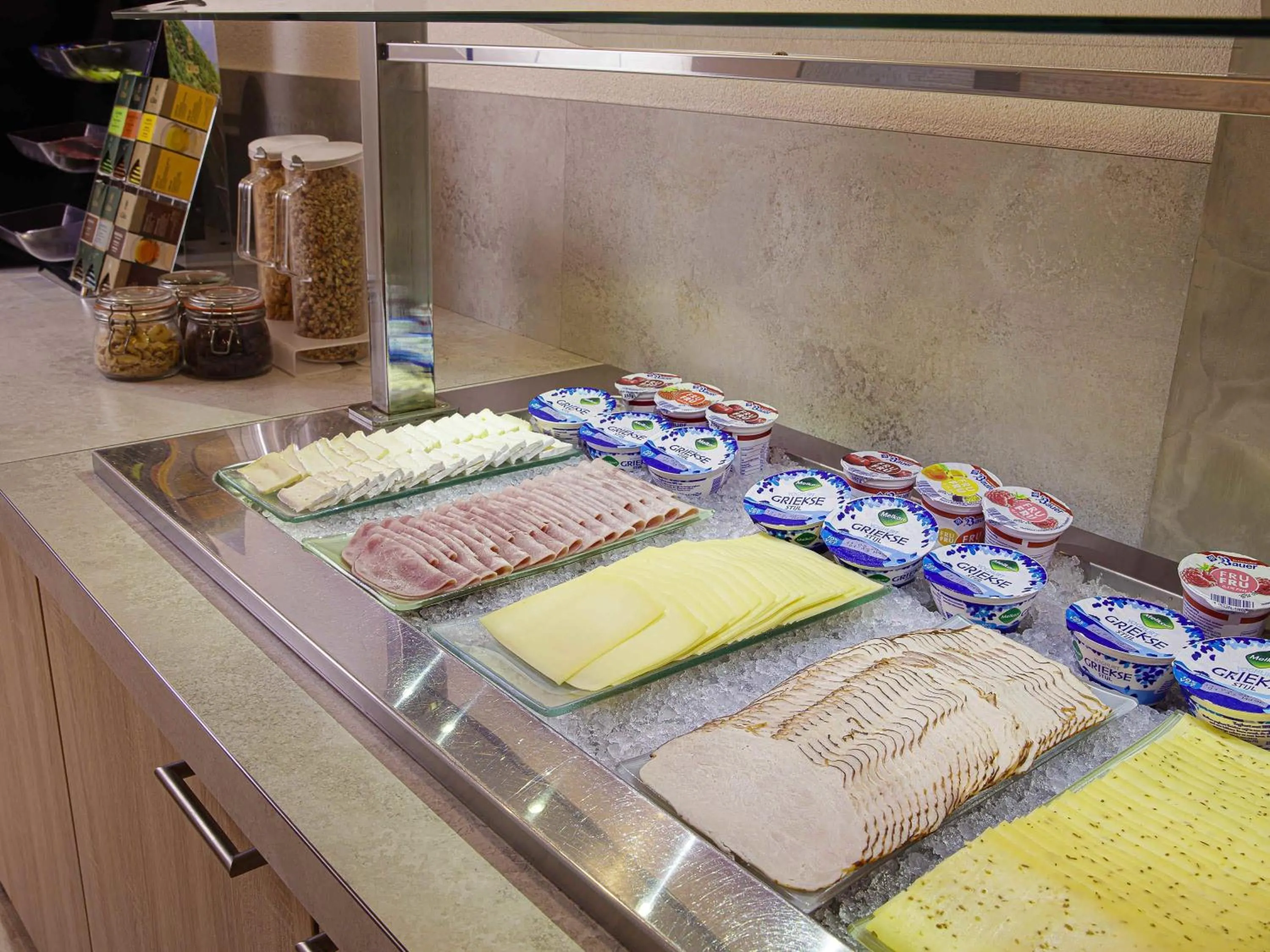 Breakfast in ibis Styles Amsterdam Amstel