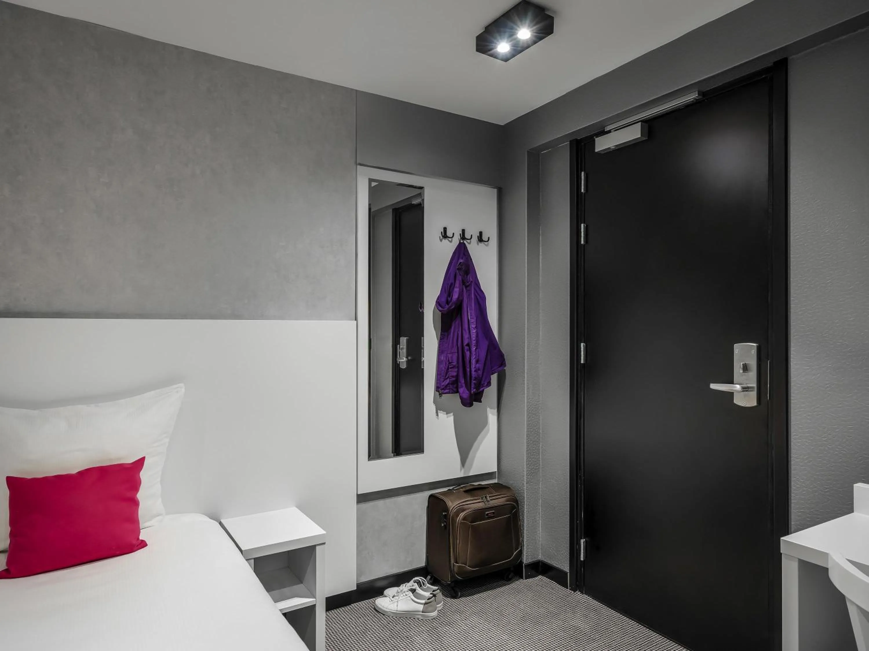 Bedroom, Bed in ibis Styles Amsterdam Amstel