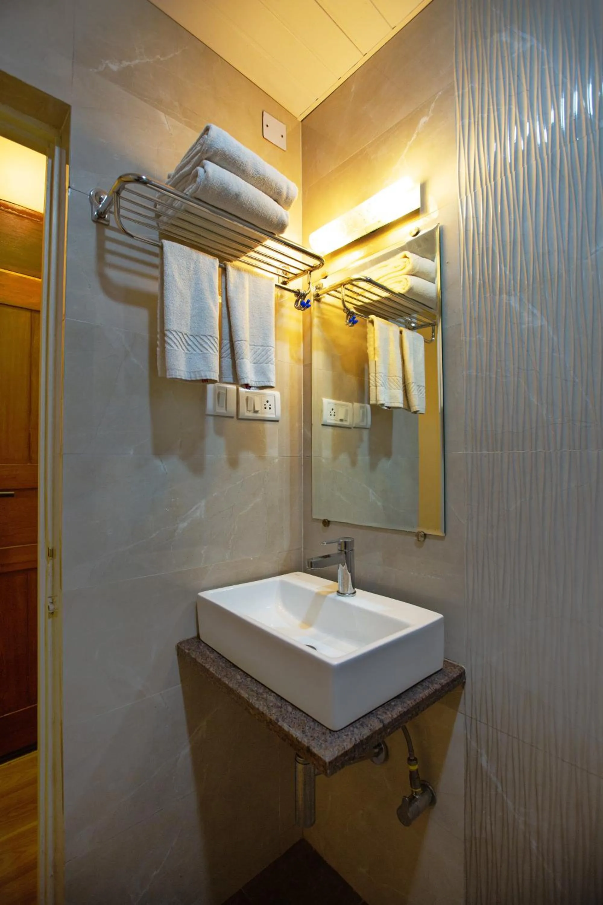 Bathroom in Hotel Bela Goa