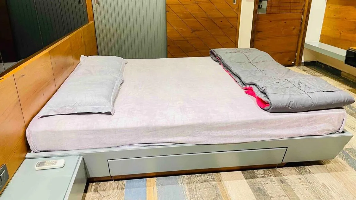 Bed in Nisarg’s stays