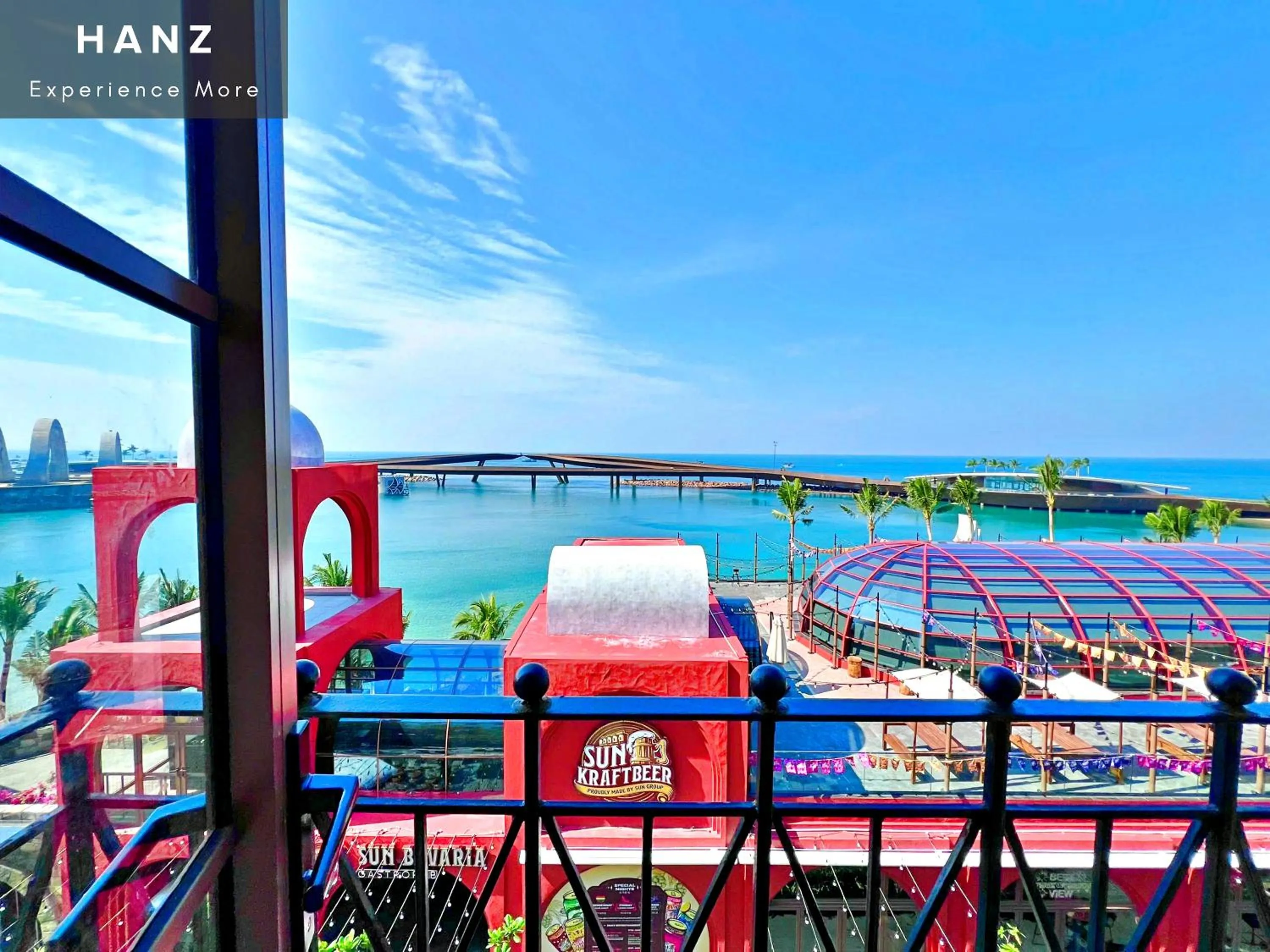 HANZ Lagoon Sunset Escape