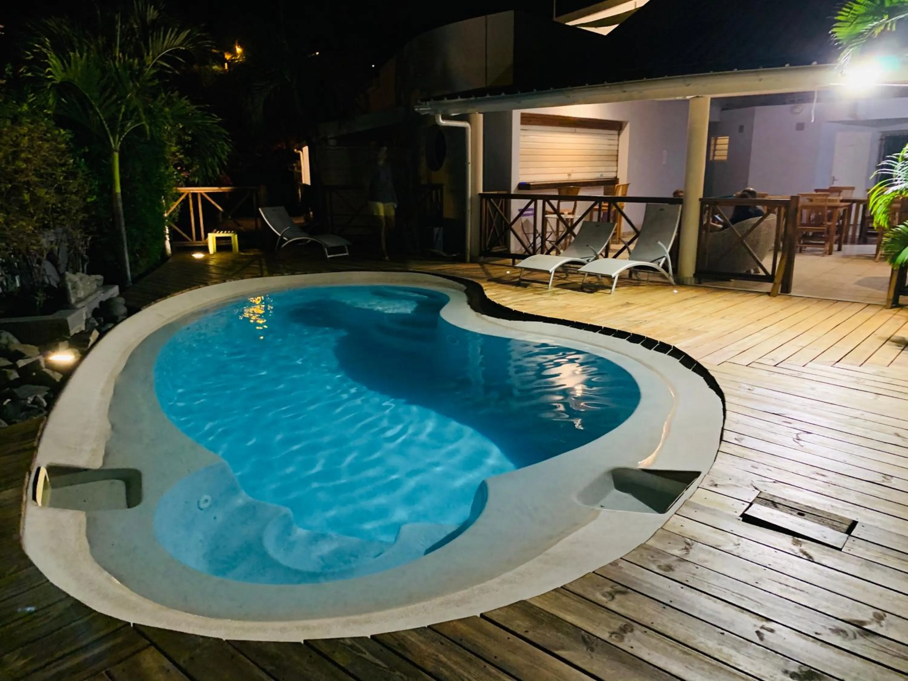 MARINA , 2mn à PIEDS PLAGE BOUCAN CANOT