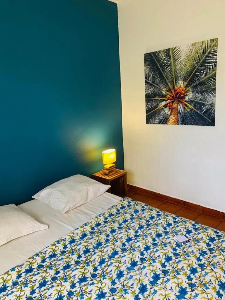 MARINA , 2mn à PIEDS PLAGE BOUCAN CANOT