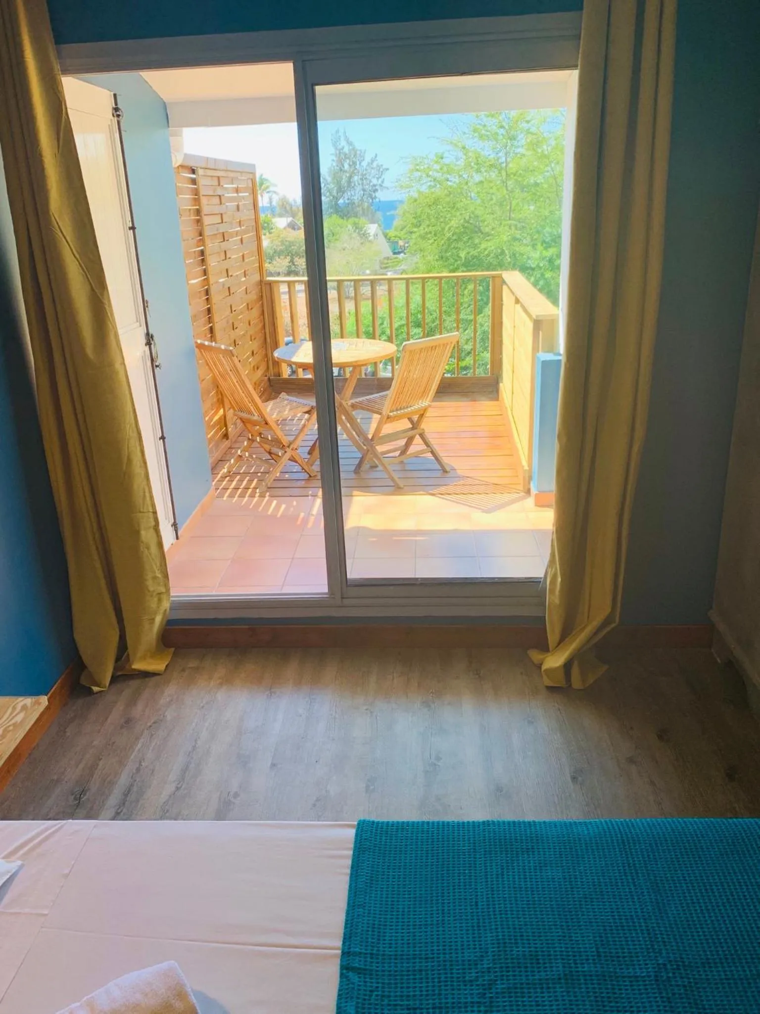 MARINA , 2mn à PIEDS PLAGE BOUCAN CANOT