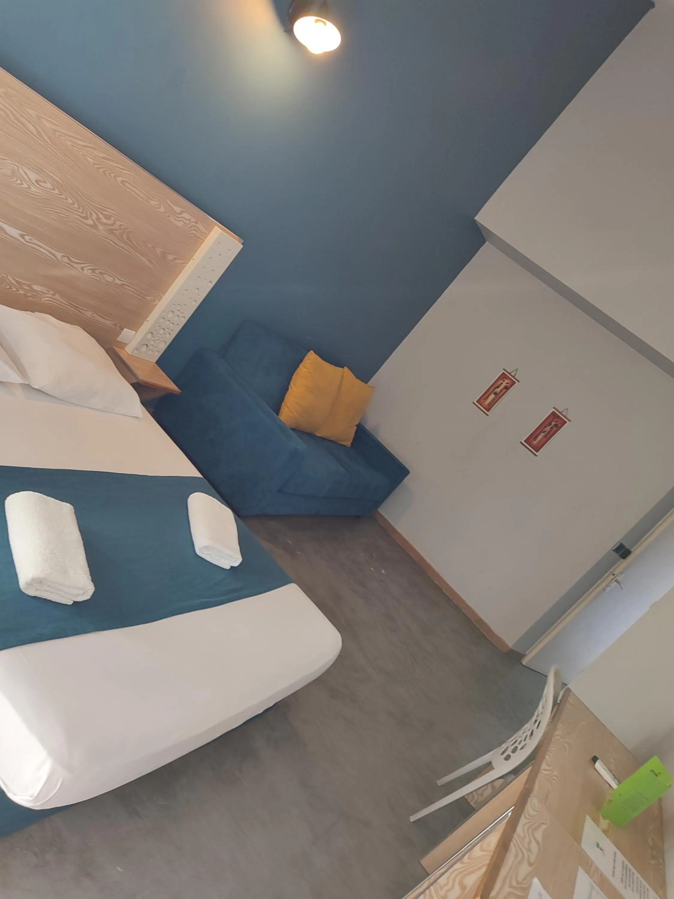 MARINA , 2mn à PIEDS PLAGE BOUCAN CANOT