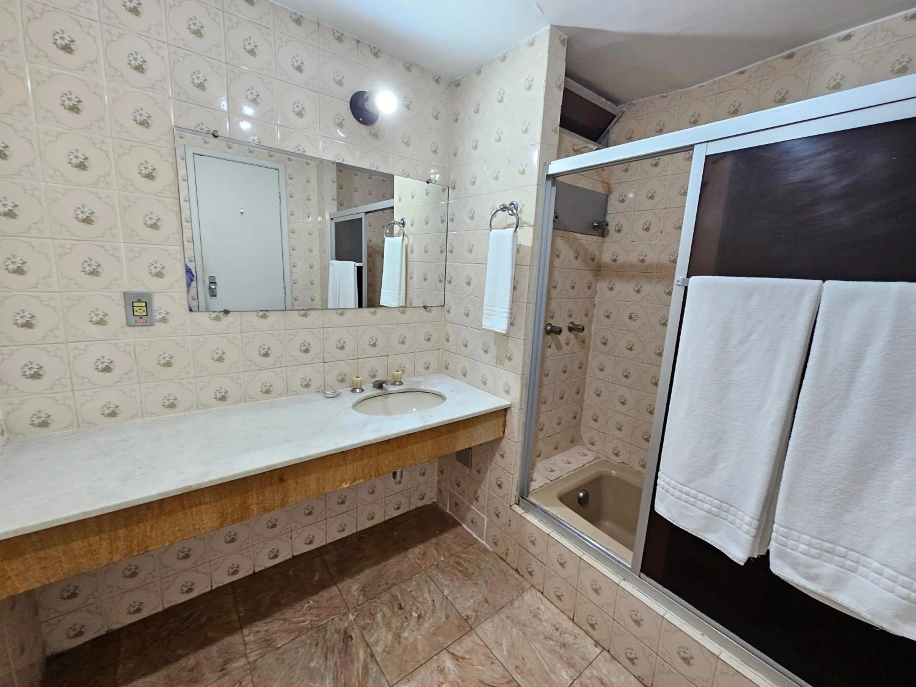 Bathroom in ABC Apart Hotel