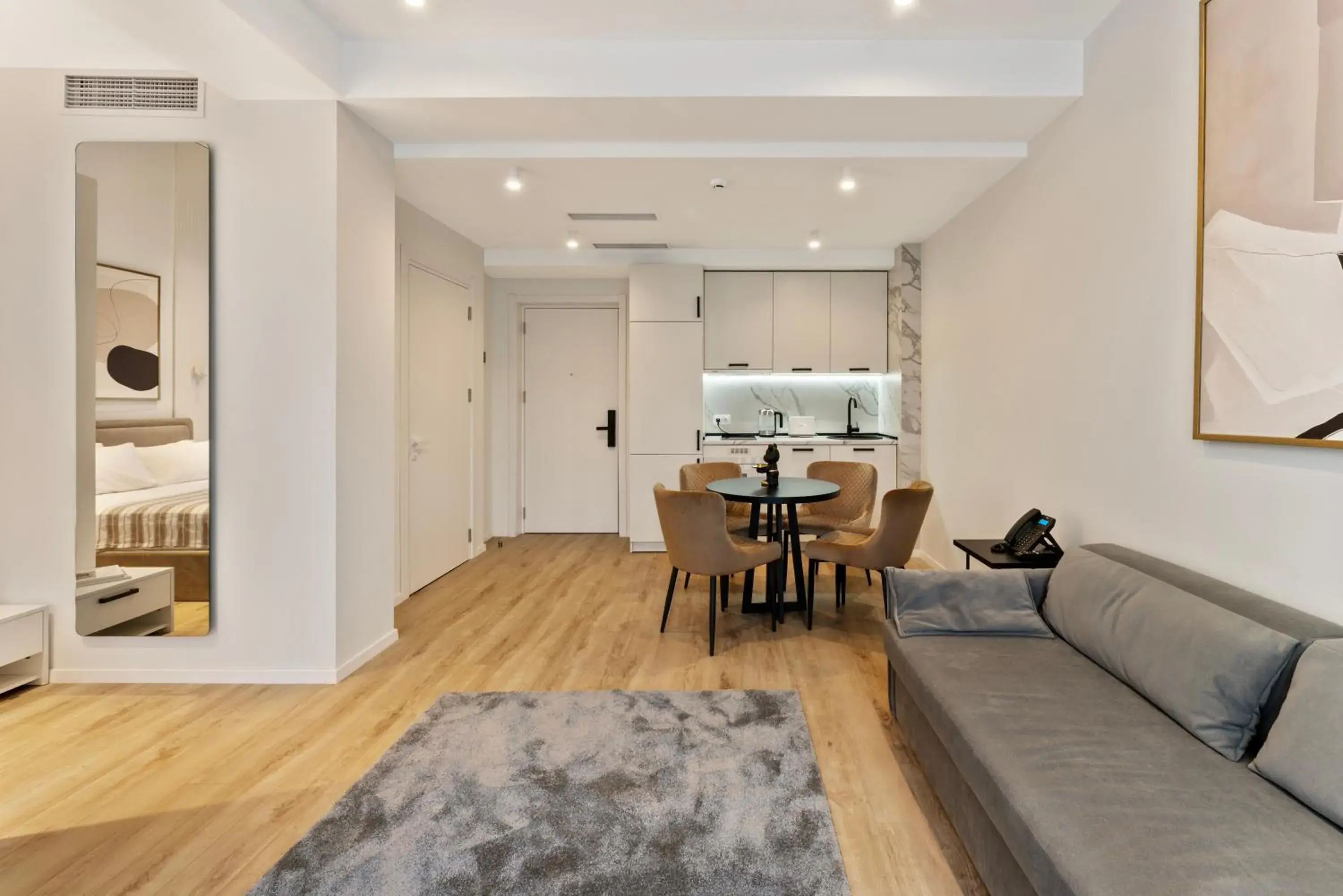 King Room - Disability Access in Solridge Aparthotel King Room - Disability Access in Solridge Aparthotel