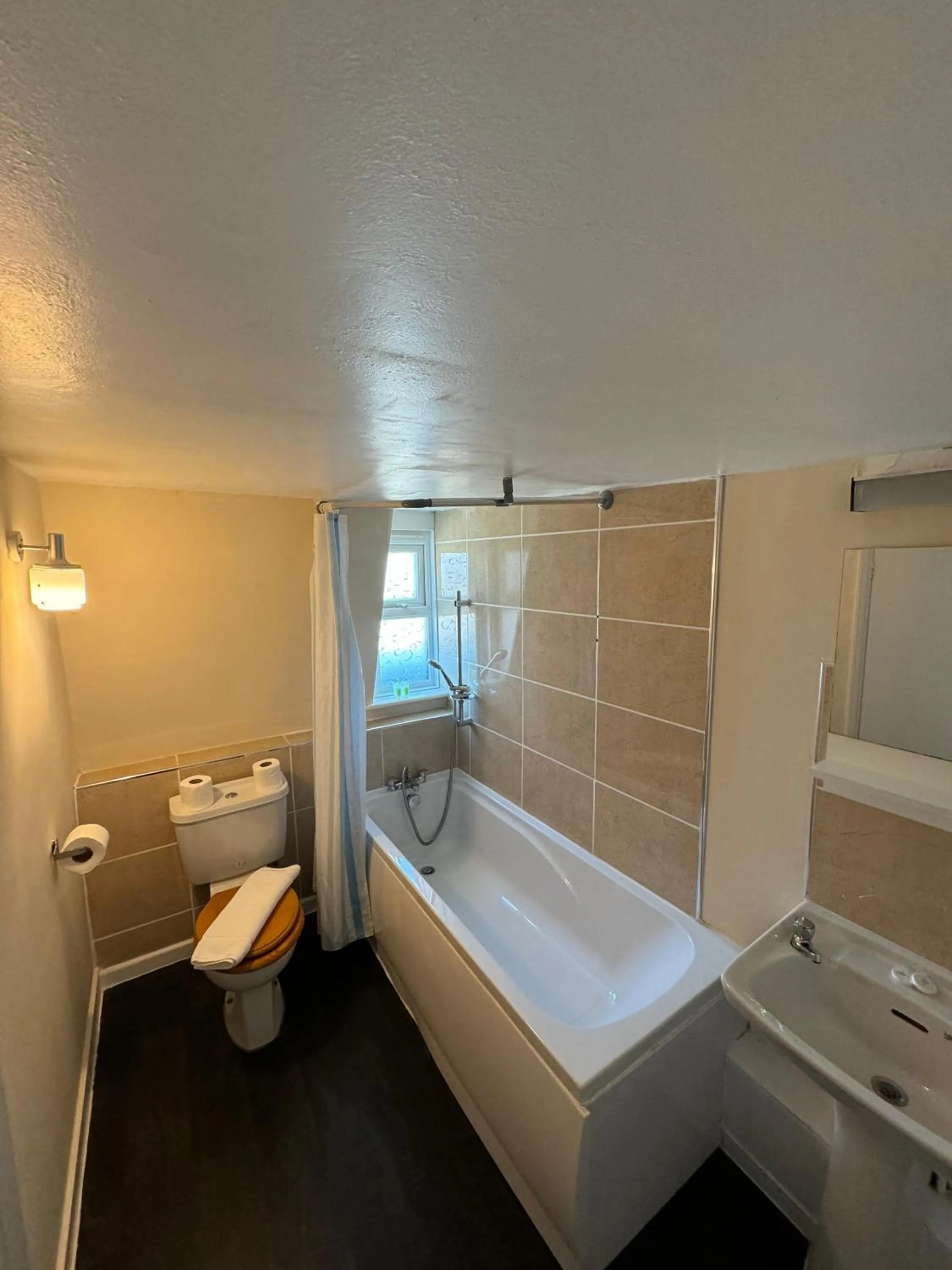 Bathroom in The George Hotel