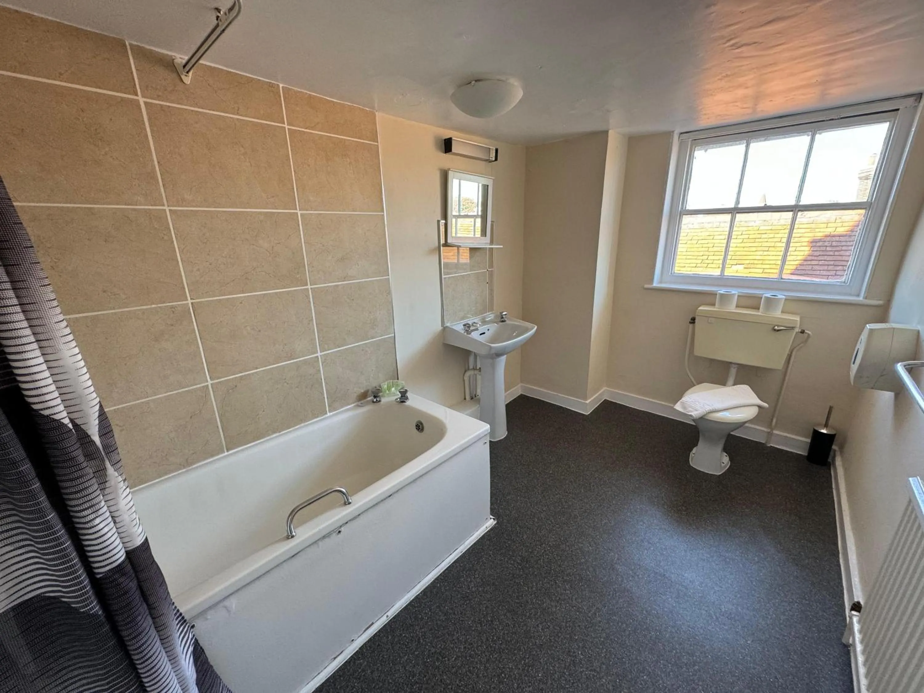 Bathroom in The George Hotel