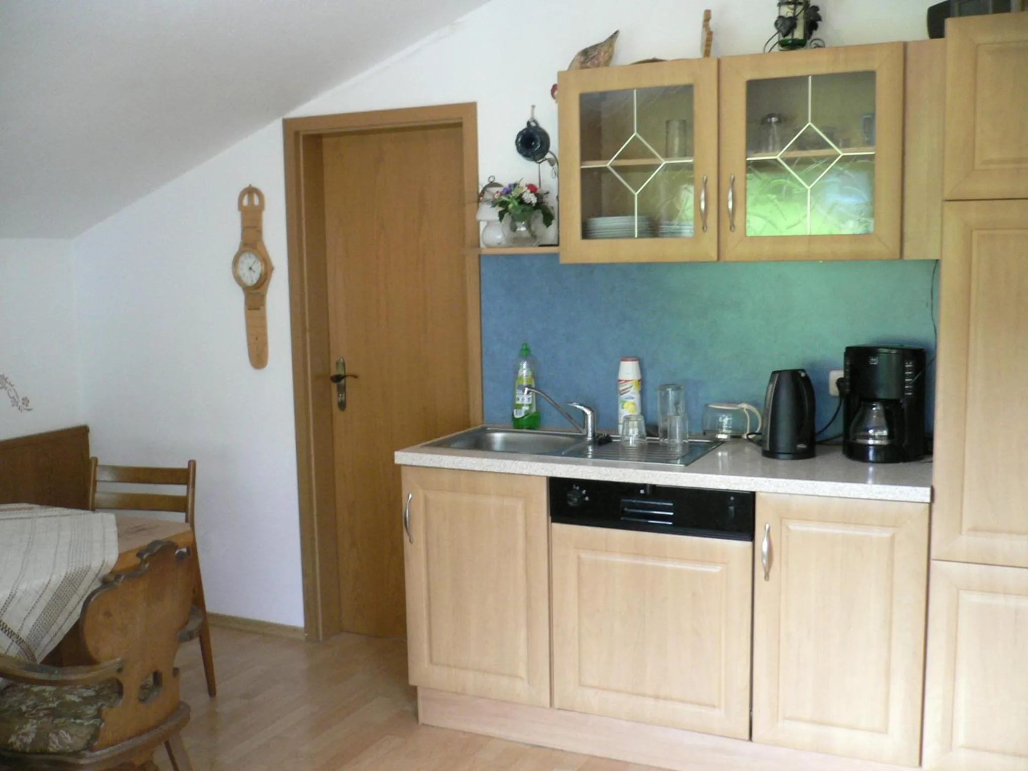 Communal kitchen in Gästehaus Riedl