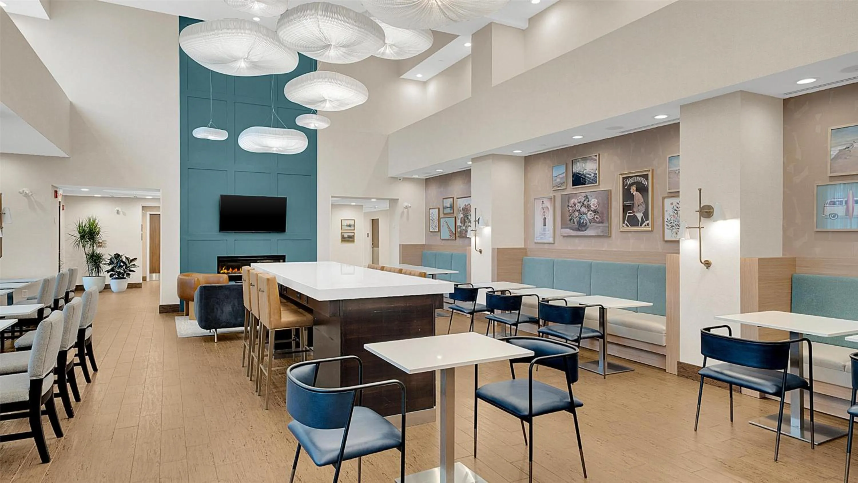 Breakfast in Hampton Inn & Suites by Hilton Toronto Markham