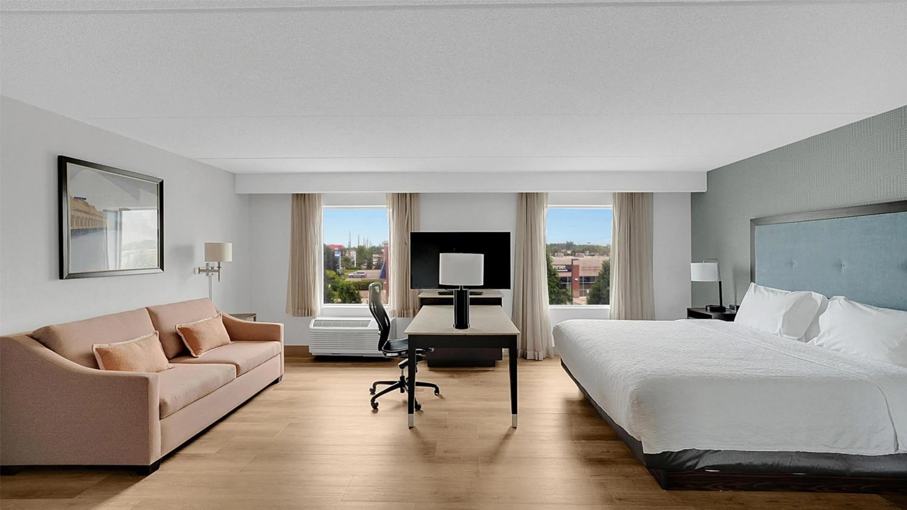 Bedroom, Bed in Hampton Inn & Suites by Hilton Toronto Markham