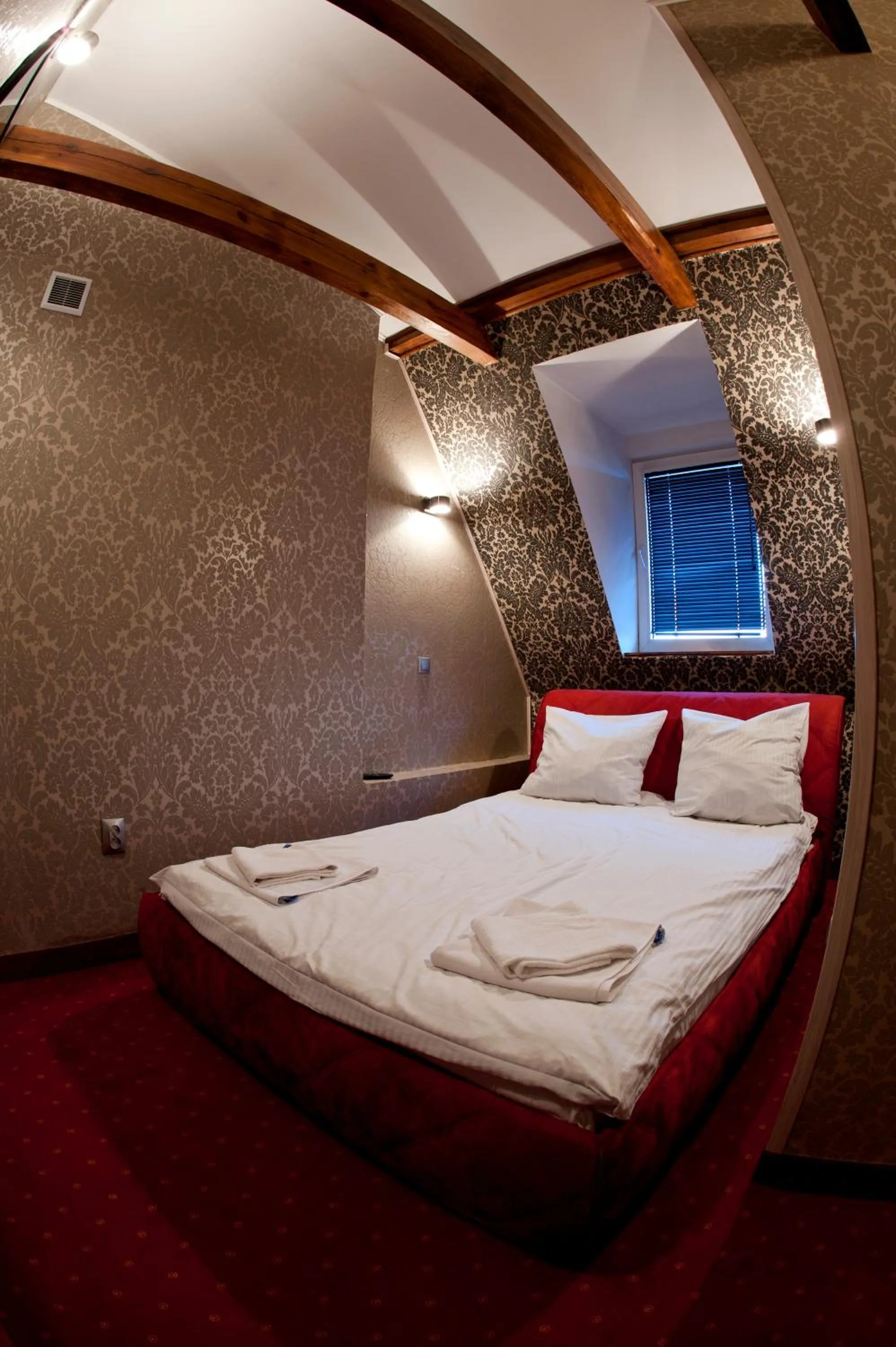 Bedroom, Bed in Hotel Warmia Spa