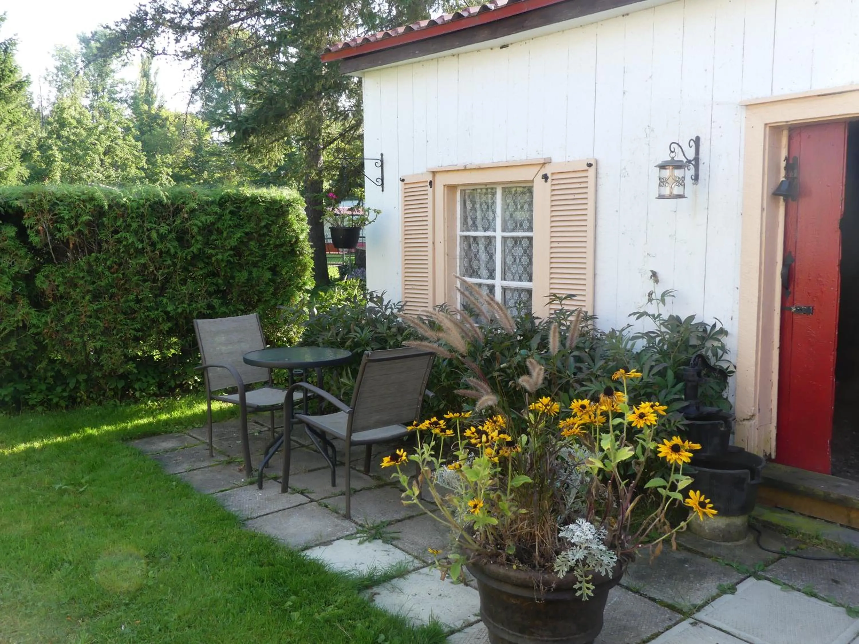 Garden in Gîte du Village - Deschambault