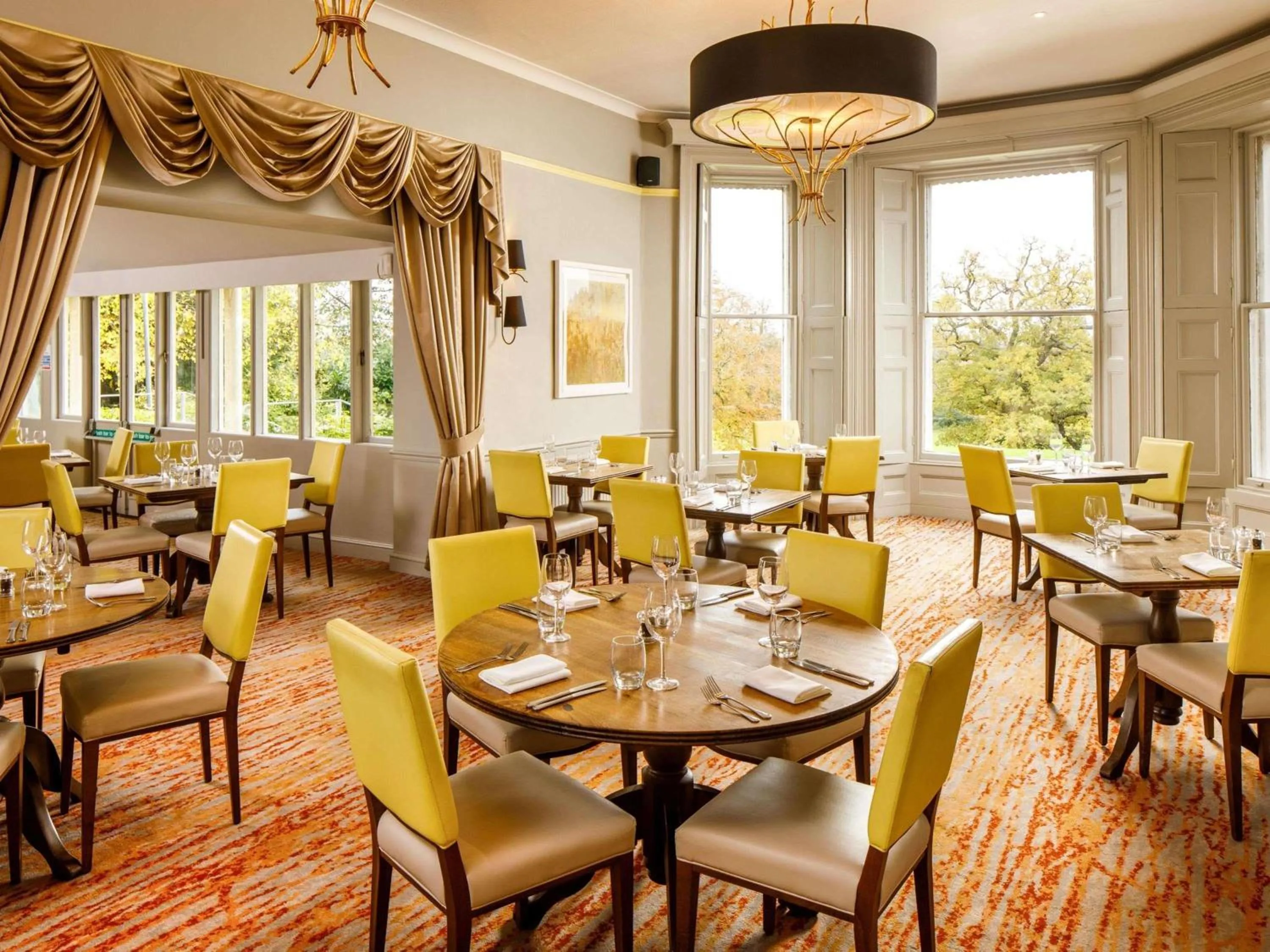Restaurant/places to eat in Mercure Bristol North The Grange Hotel