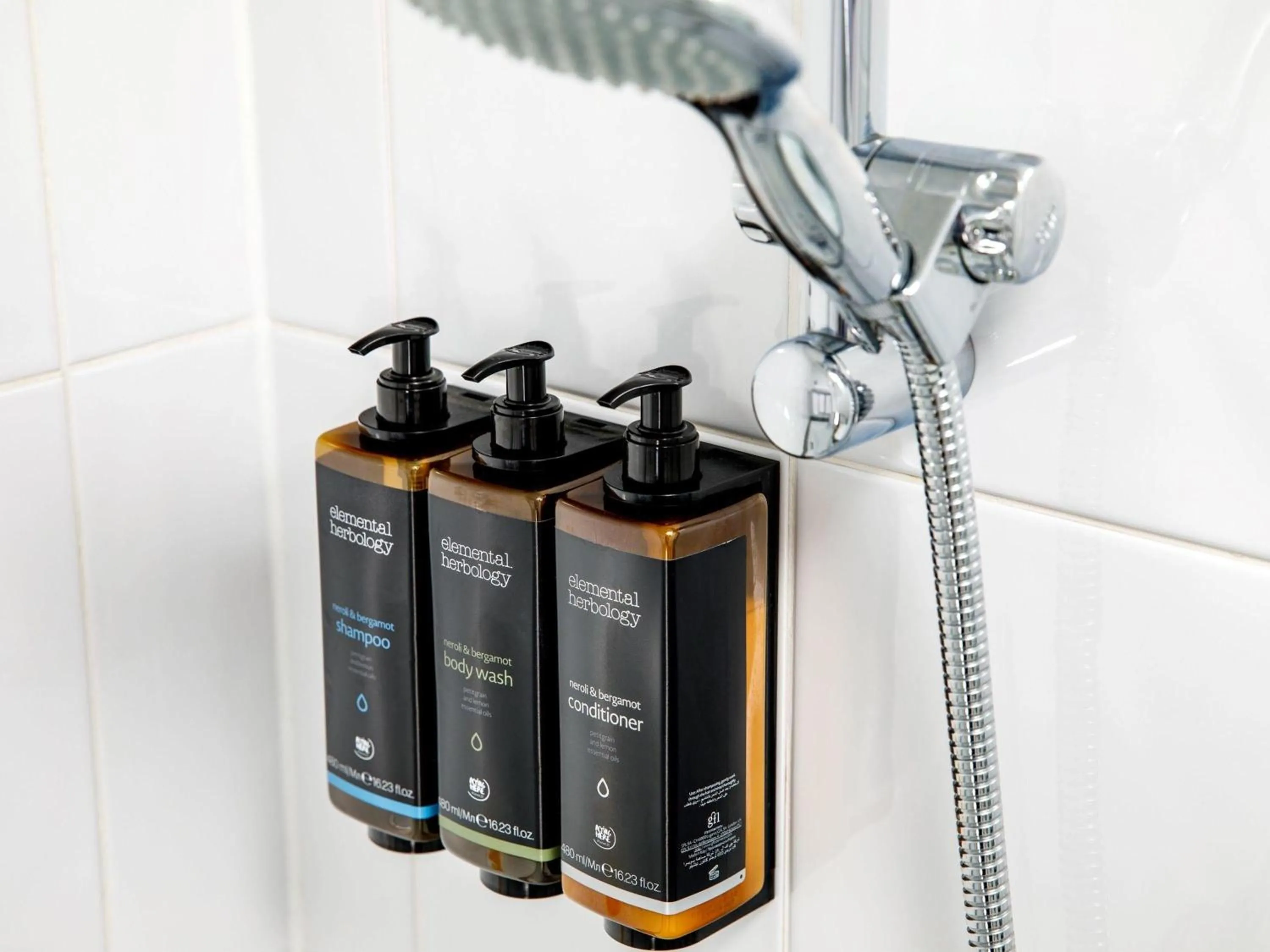 Bedroom in Mercure Bristol North The Grange Hotel