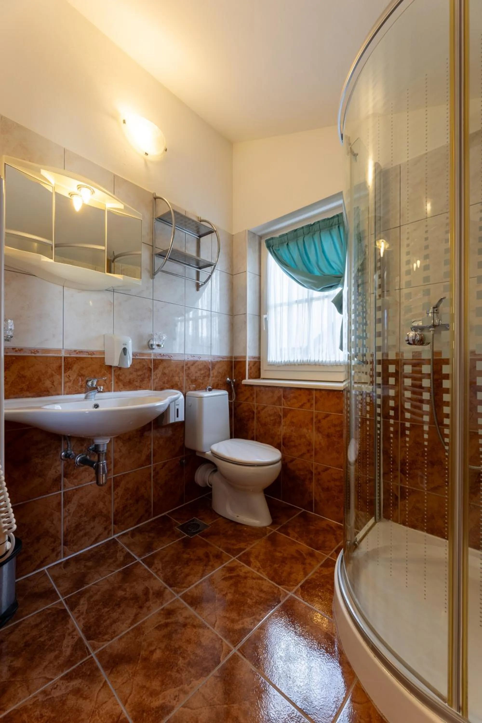 Shower in Villa Fontana