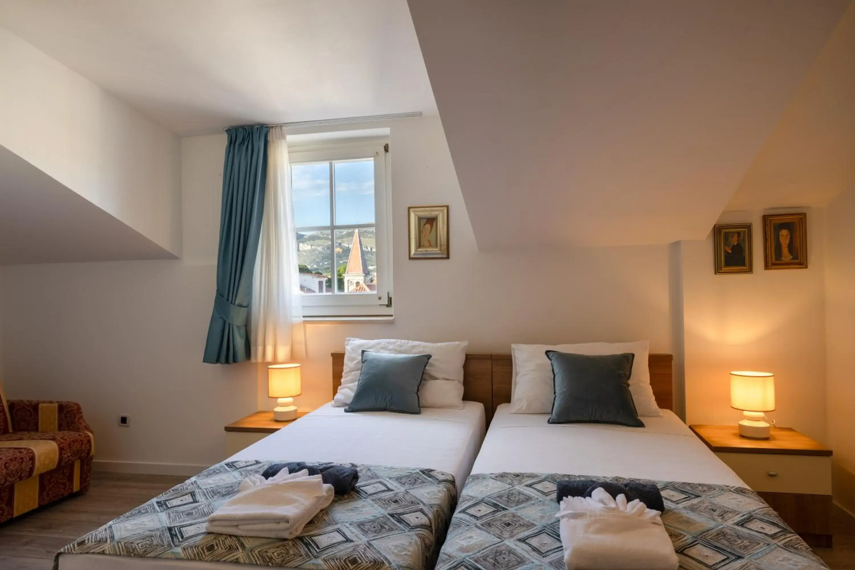 Deluxe Family Room - single occupancy in Villa Fontana Deluxe Family Room - single occupancy in Villa Fontana