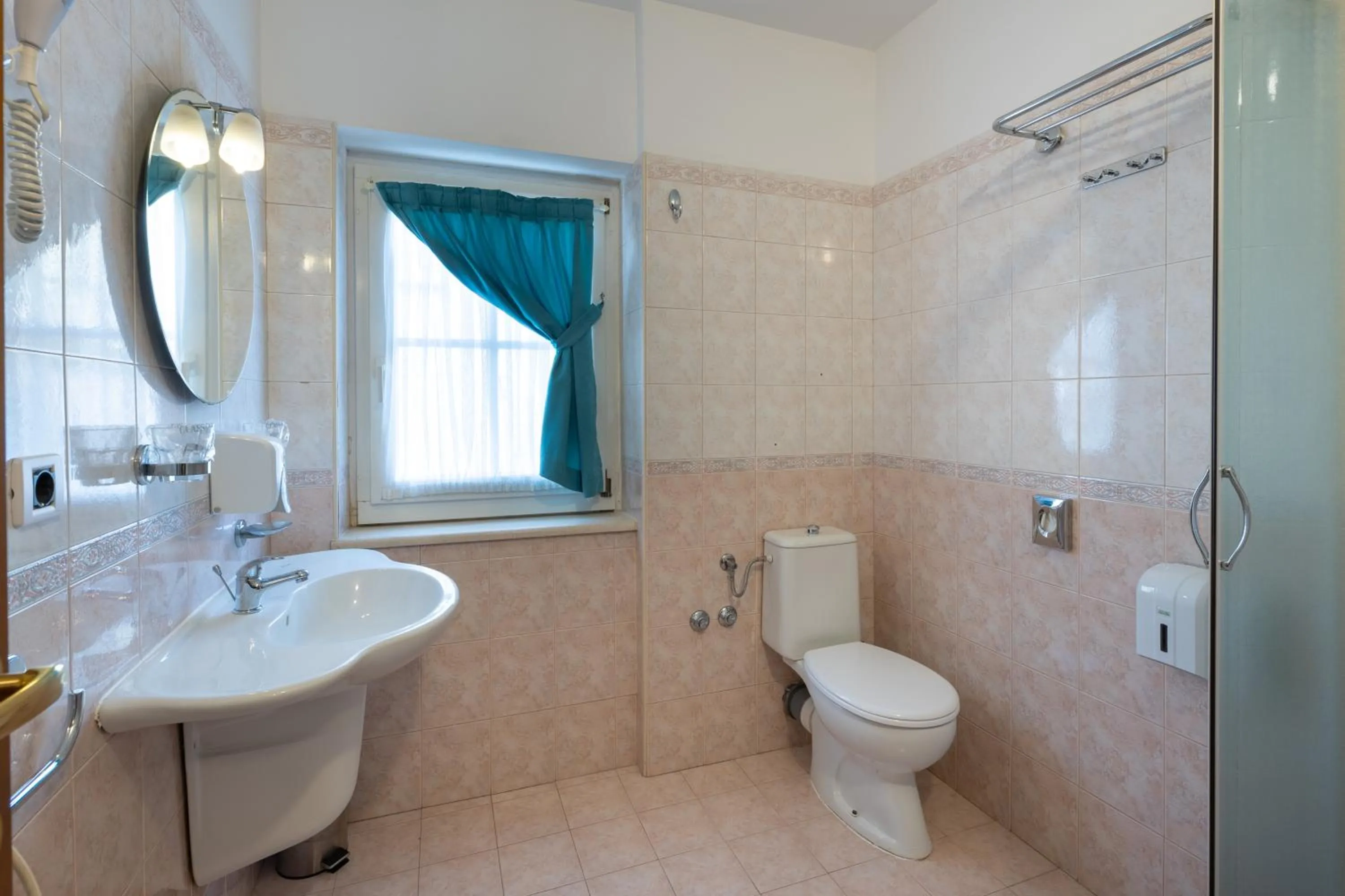 Toilet in Villa Fontana