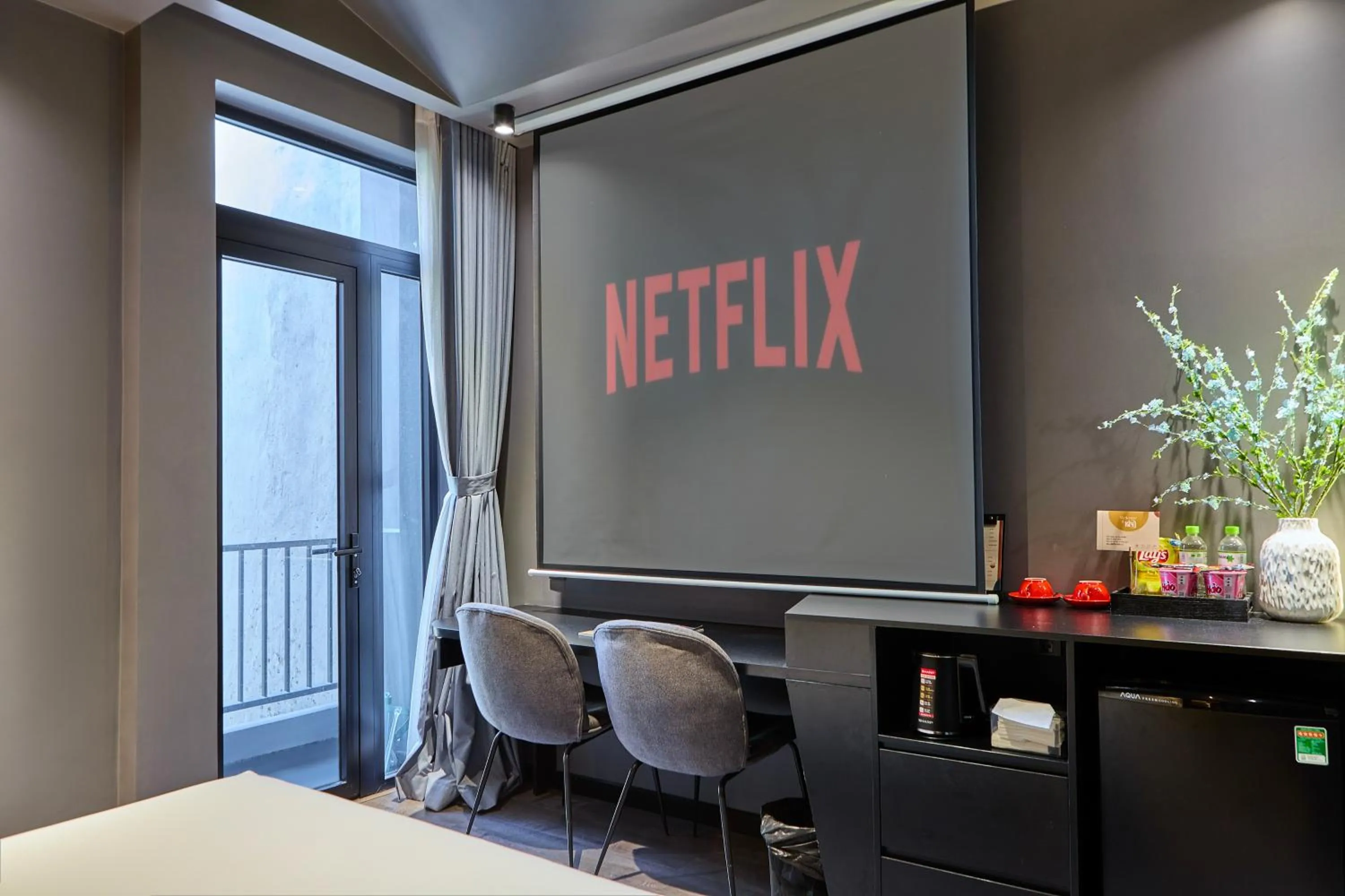 Balcony/Terrace, Bed in KIN Wander Tân Bình, The Mountain