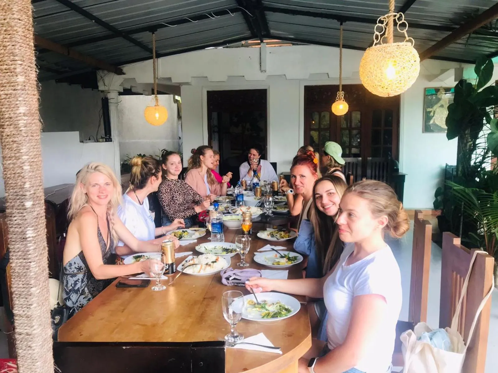 Restaurant/places to eat in Belmond Ella