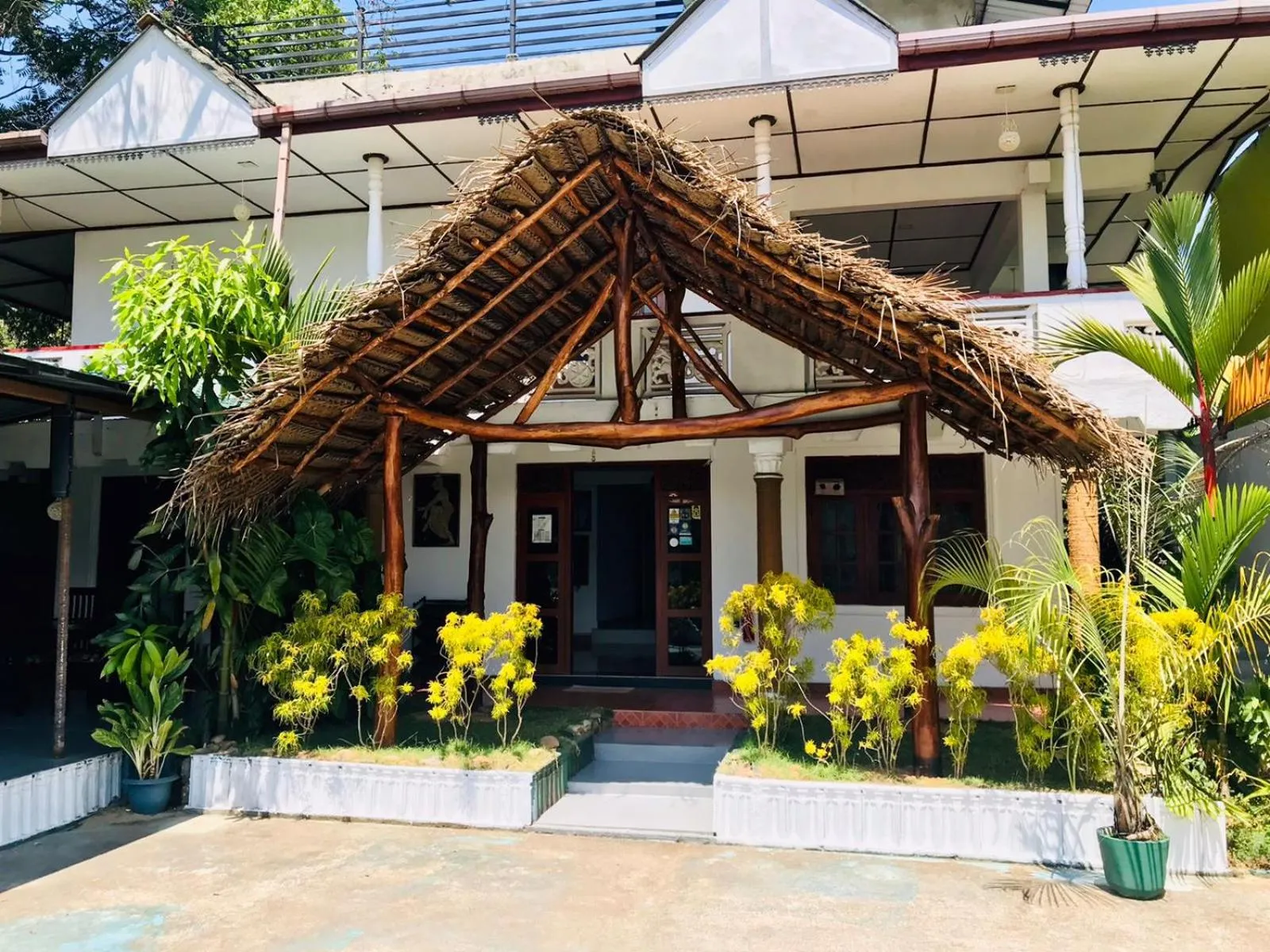 Property building in Belmond Ella