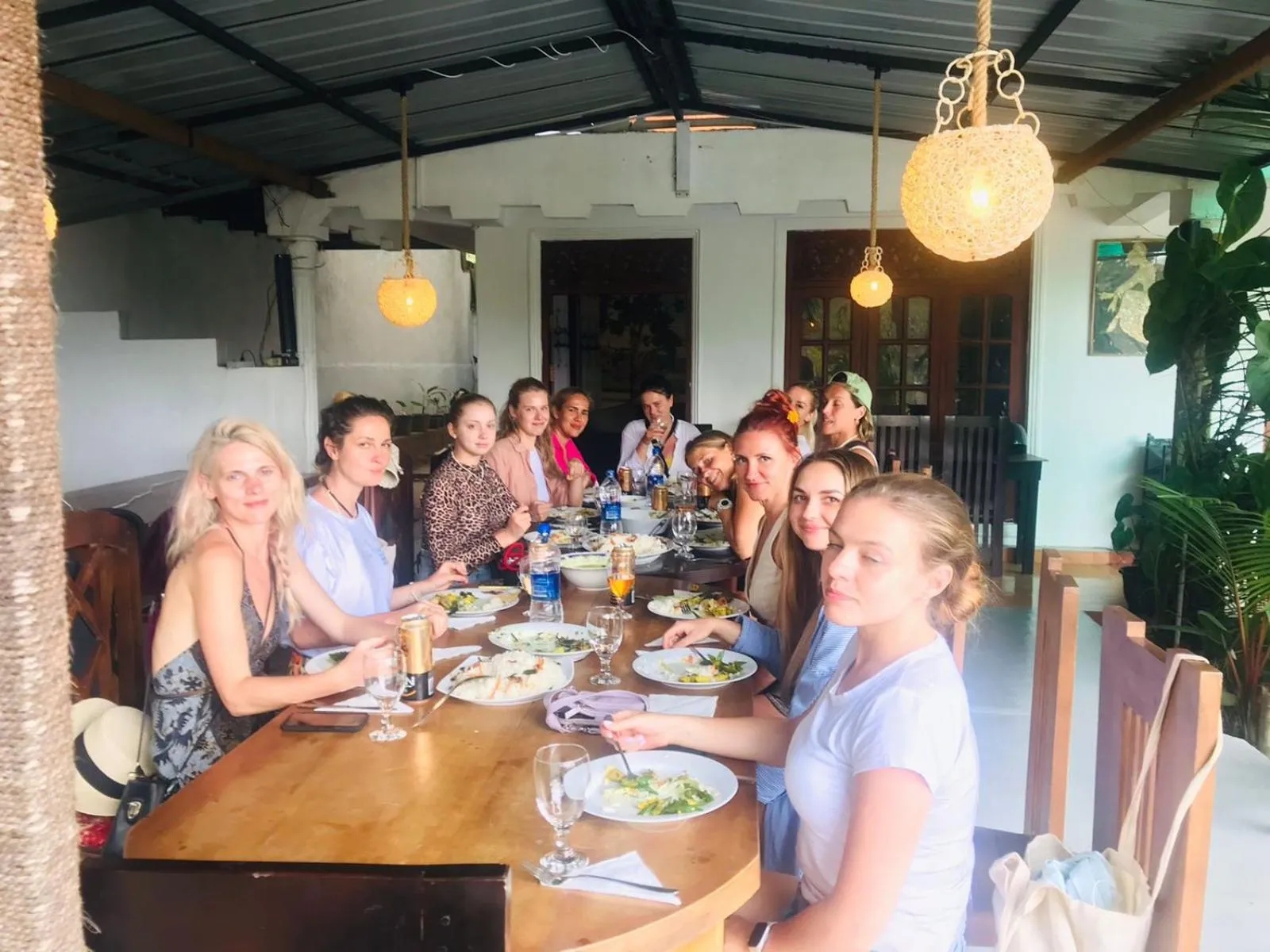 Restaurant/places to eat in Belmond Ella