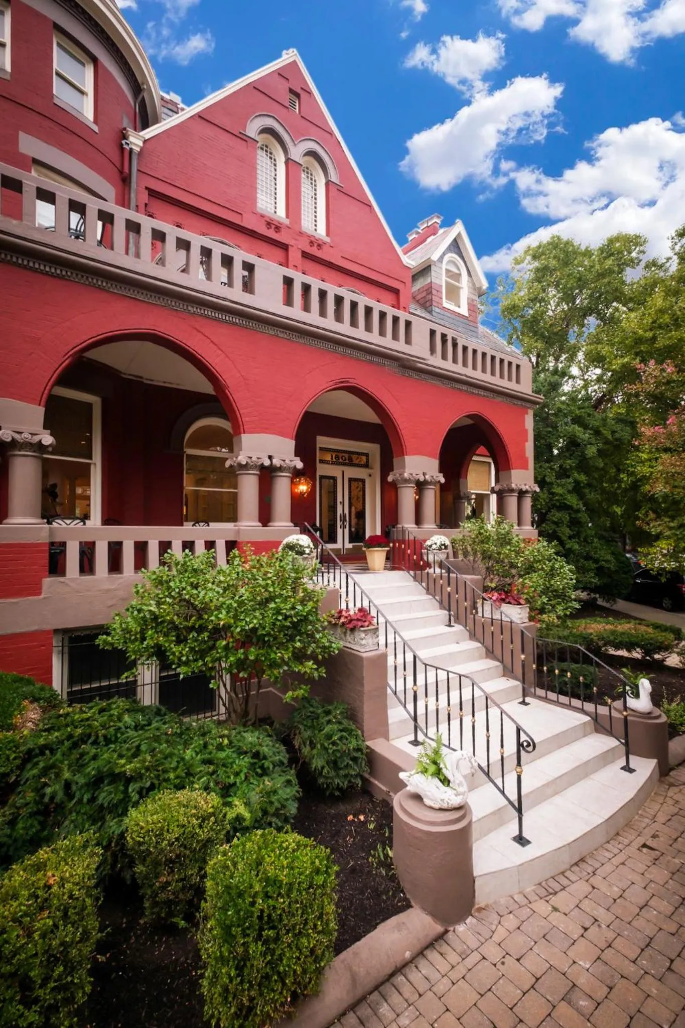 Property building in Swann House