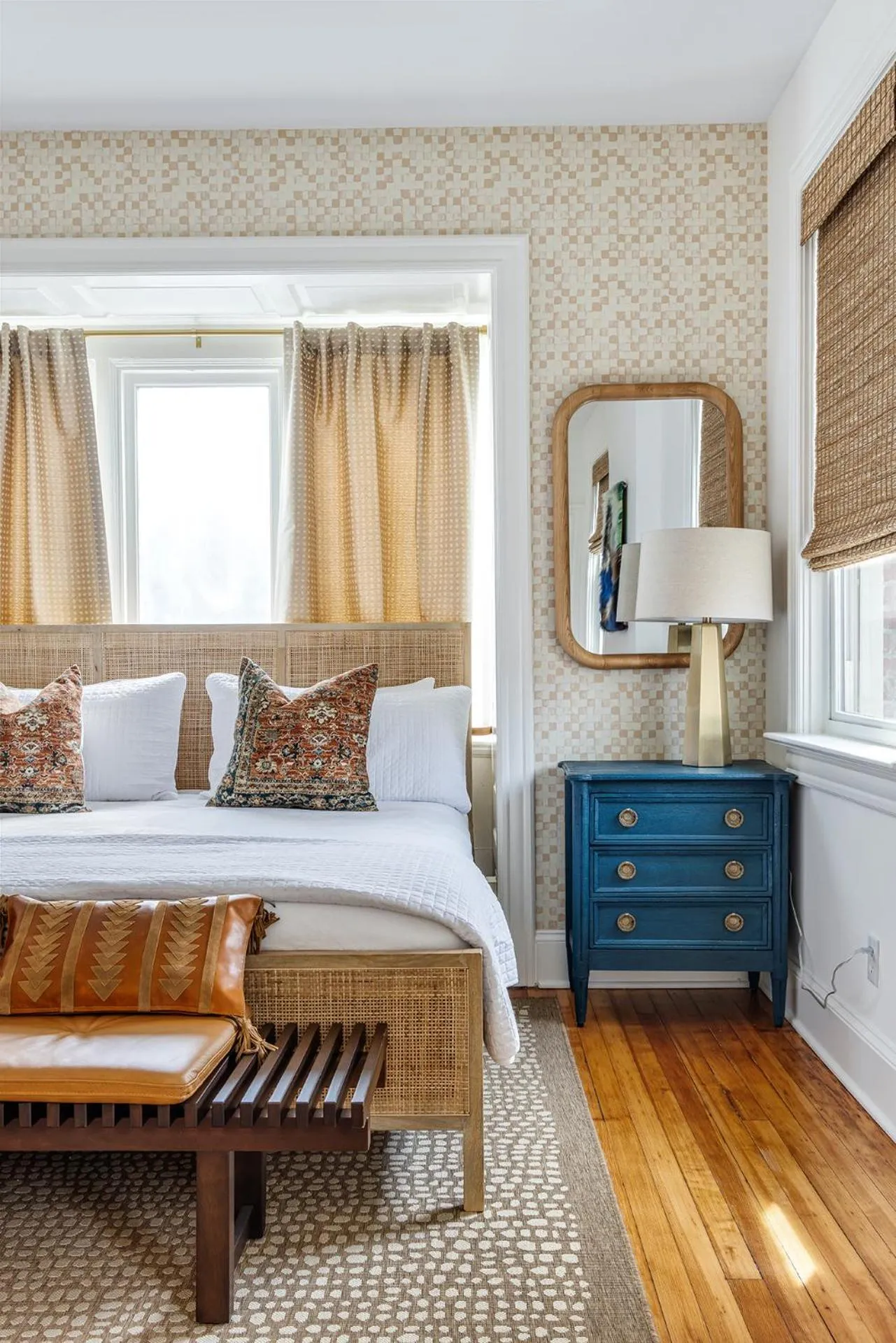 Bedroom, Bed in Swann House