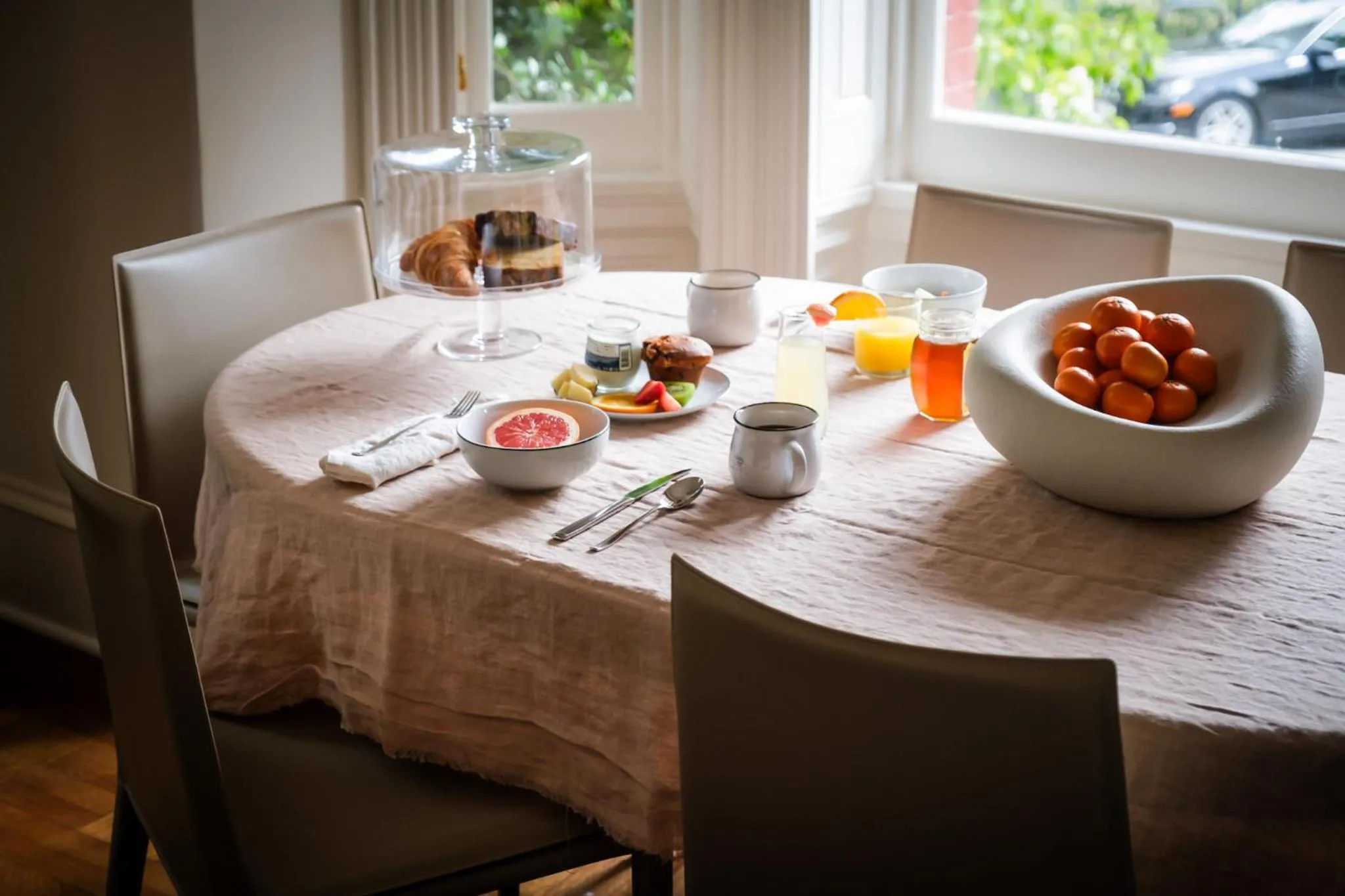 Breakfast in Swann House