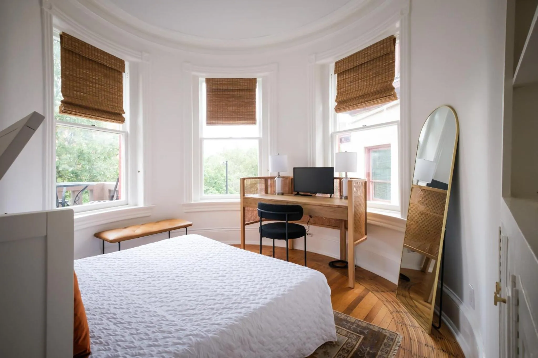 Bedroom, Bed in Swann House