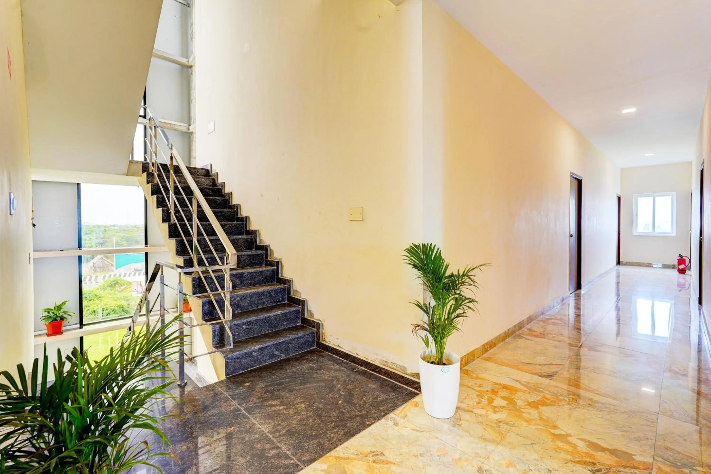 Lobby or reception in Super Hotel O Sriperambadhur formerly Radha Residency